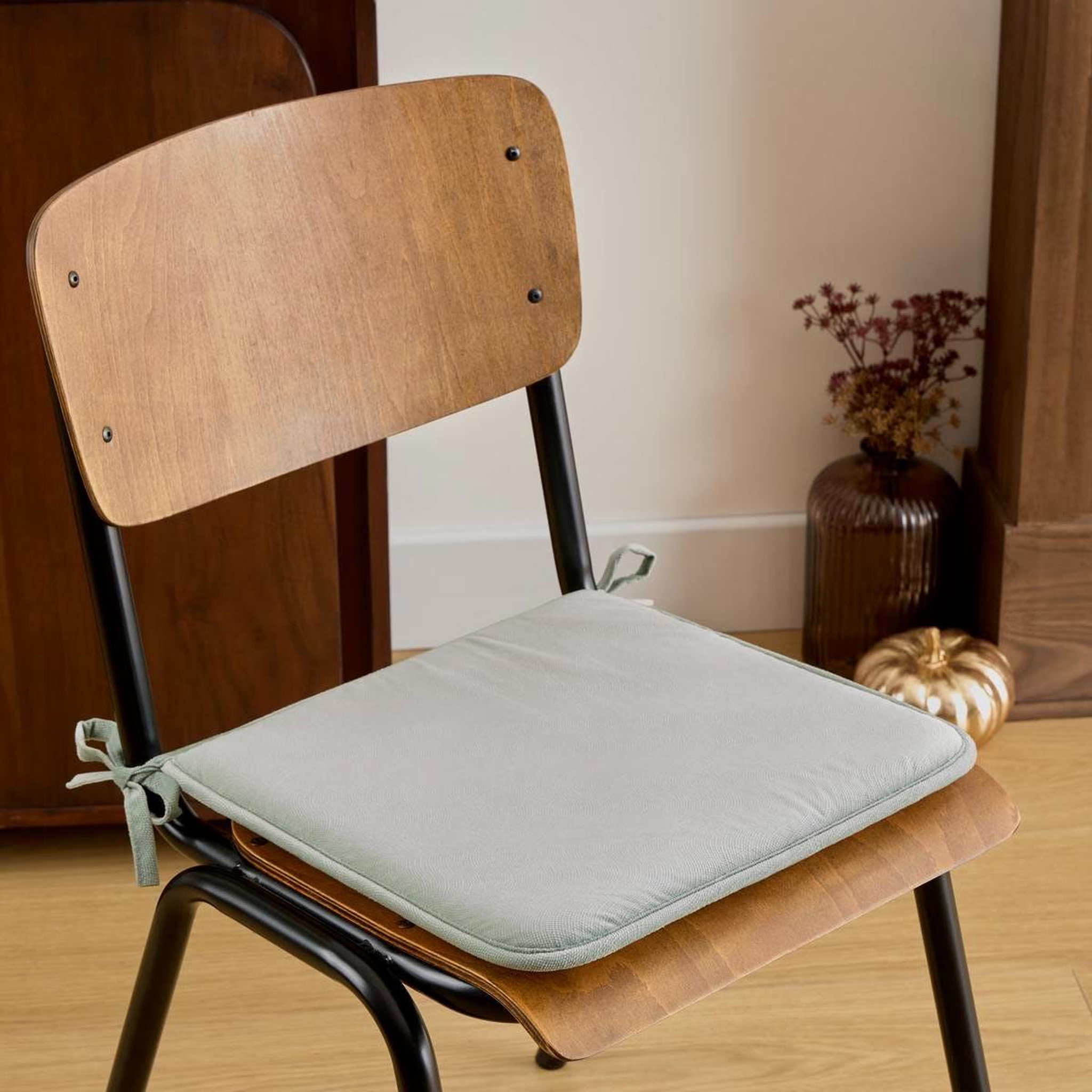 Voir la diapositive 4 : ATMOSPHERA Galette de chaise uni  lilou  38x38cm vert céladon