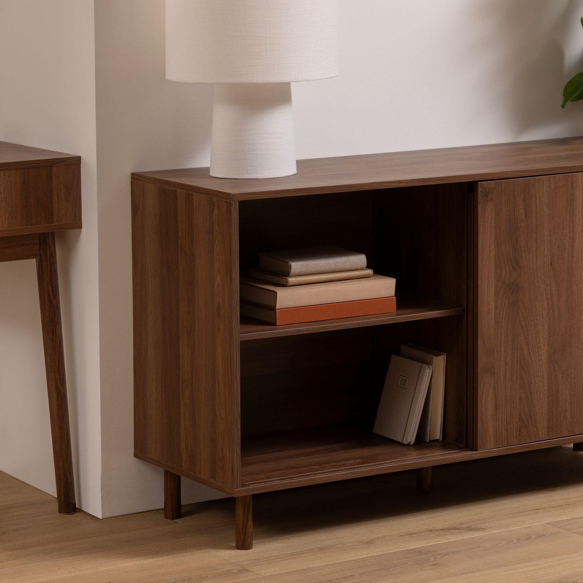 Voir la diapositive 4 : FIVE Buffet 2 portes coulissantes effet noyer slidy - marron