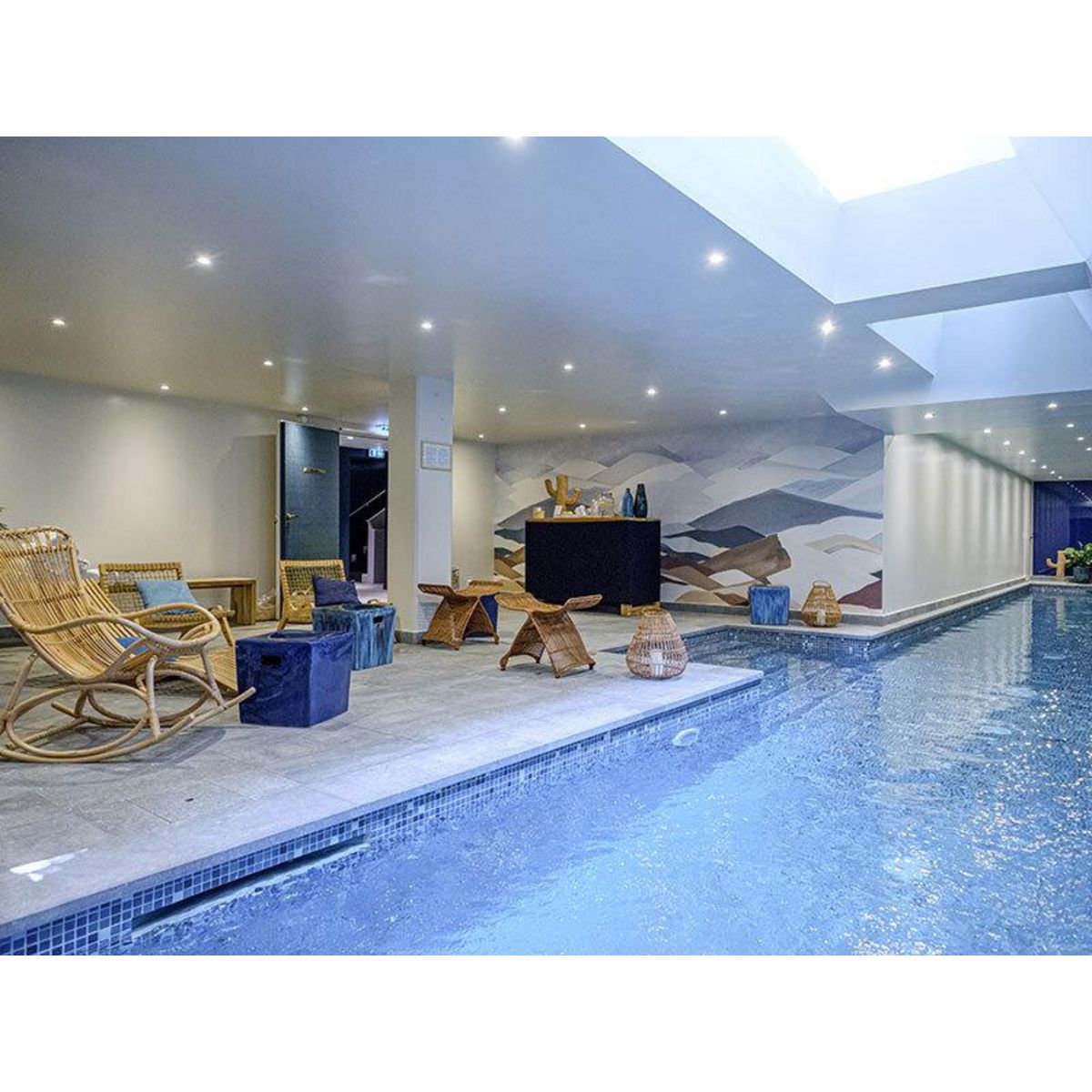 Smartbox 2 jours romantiques en hôtel 5* avec champagne et accès à l'espace bien-être à Paris - Coffret Cadeau Séjour