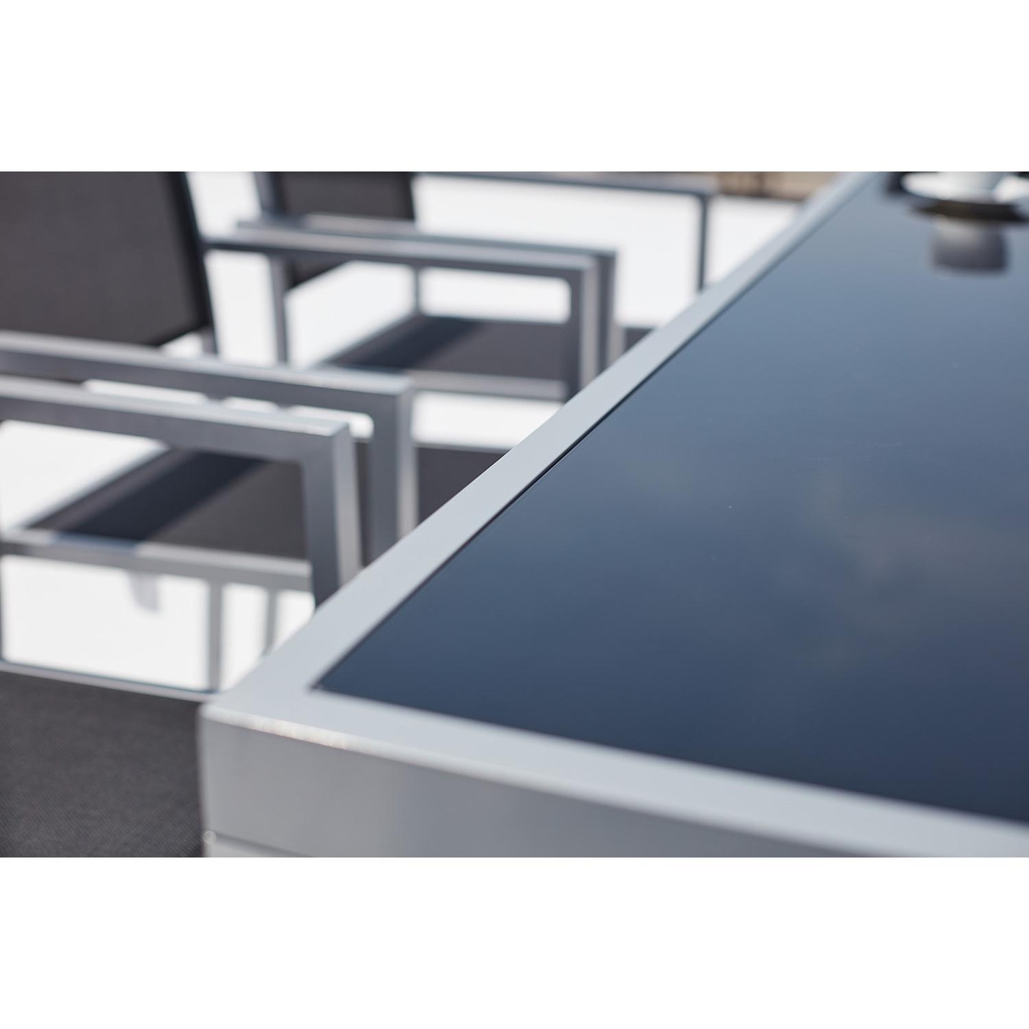 Voir la diapositive 5 : CONCEPT USINE Table de jardin et 8 fauteuils aluminium et toile pvc gris salerne