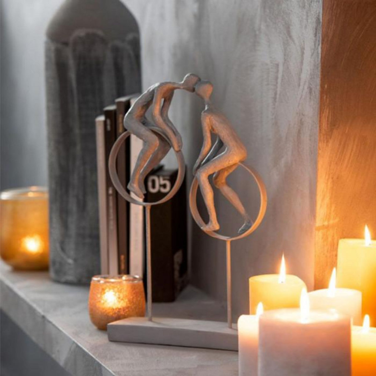 Paris Prix Statuette Déco  Couple sur Cercle  35cm Gris