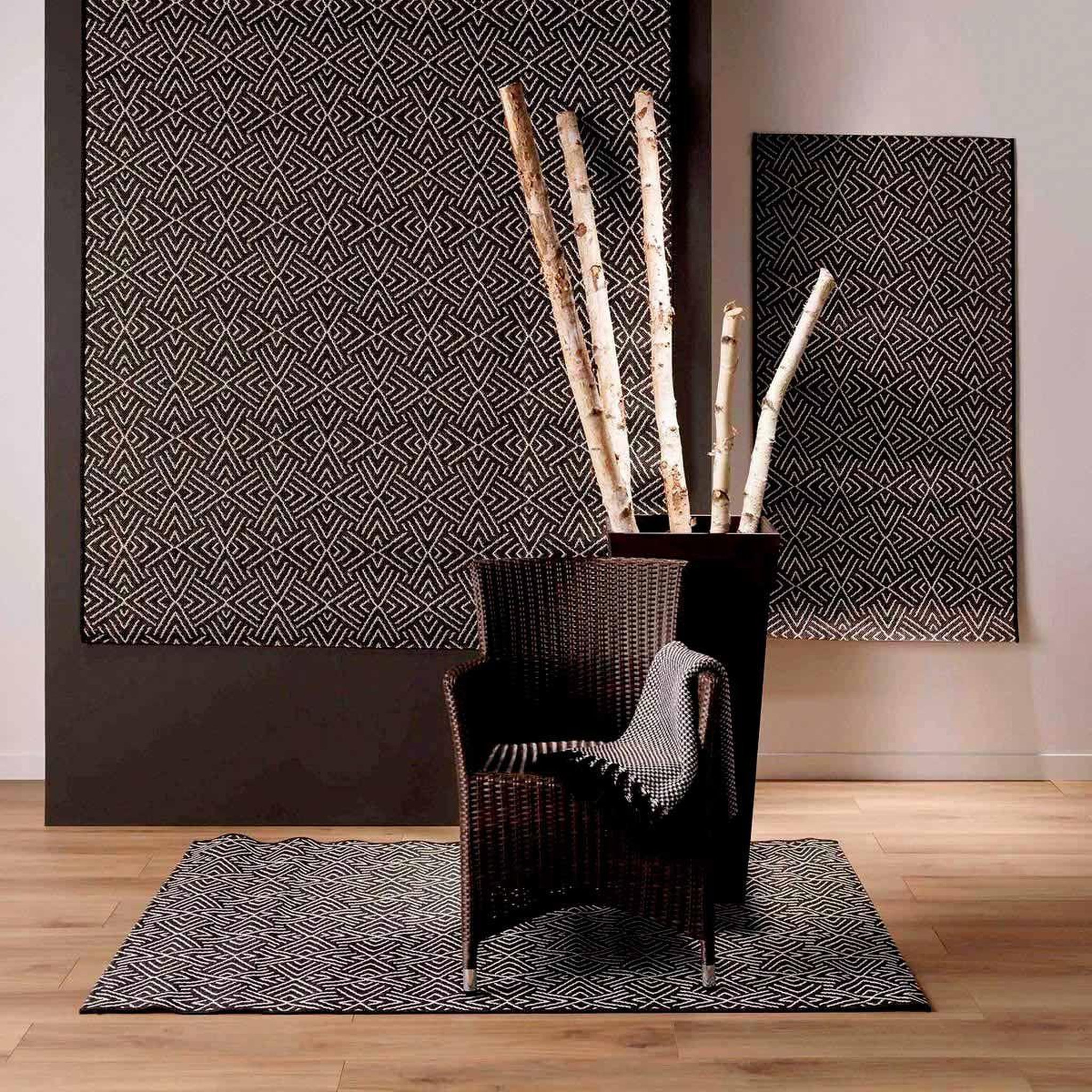 Voir la diapositive 4 : Douceur d'Intérieur Tapis tissé déco  aztek  80x150cm noir