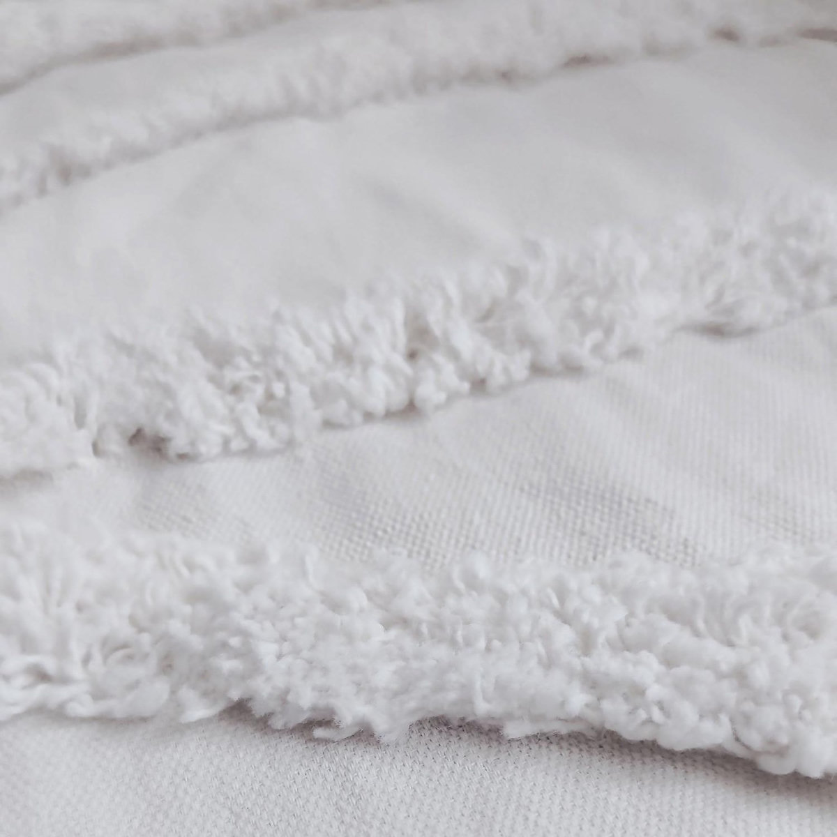 SOLEIL D'OCRE Rideau à oeillets 135x250 cm TUFT blanc, par Soleil d'Ocre