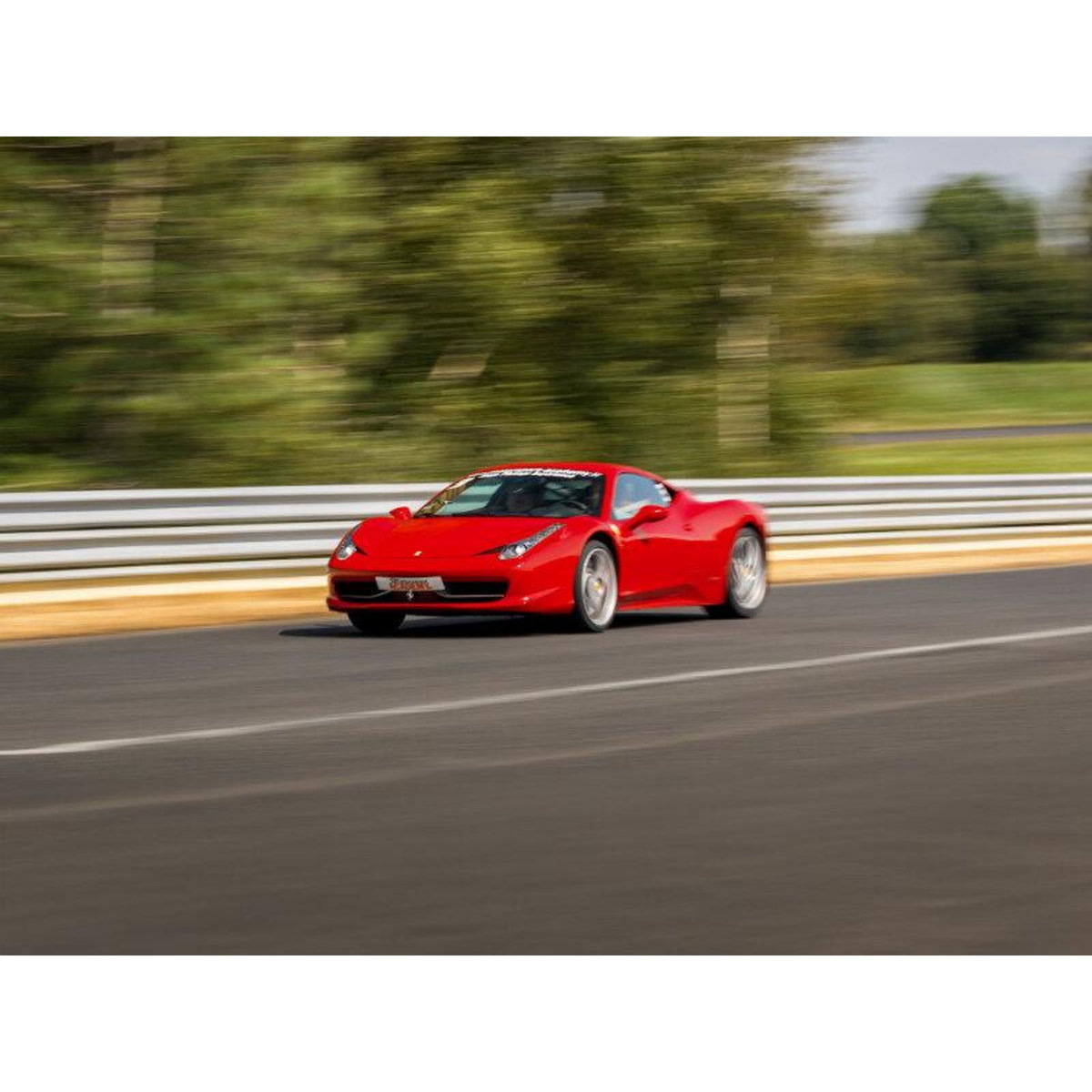 Smartbox Stage de pilotage : 2 tours sur le circuit de Nogaro école en Ferrari F458 Italia - Coffret Cadeau Sport & Aventure