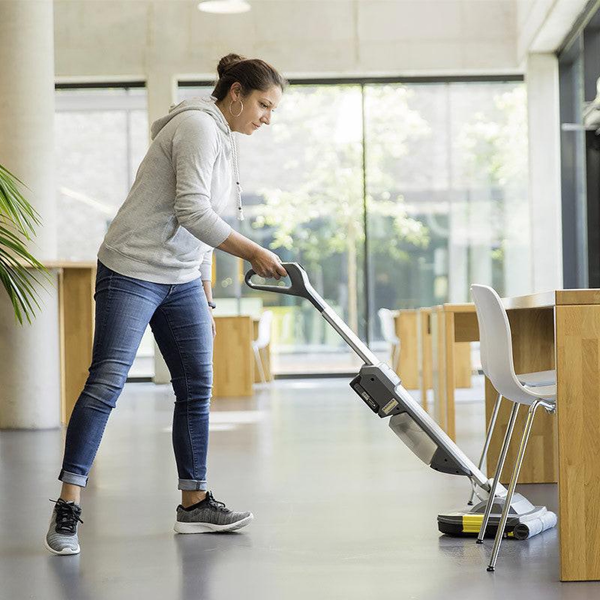 Voir la diapositive 2 : KARCHER Autolaveuse KARCHER BR 30/1 C Bp Pack 1.783-050.0