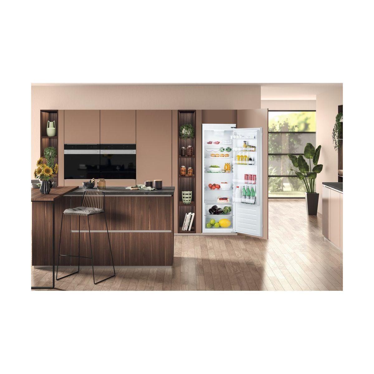 HOTPOINT Réfrigérateur 1 porte SB18012