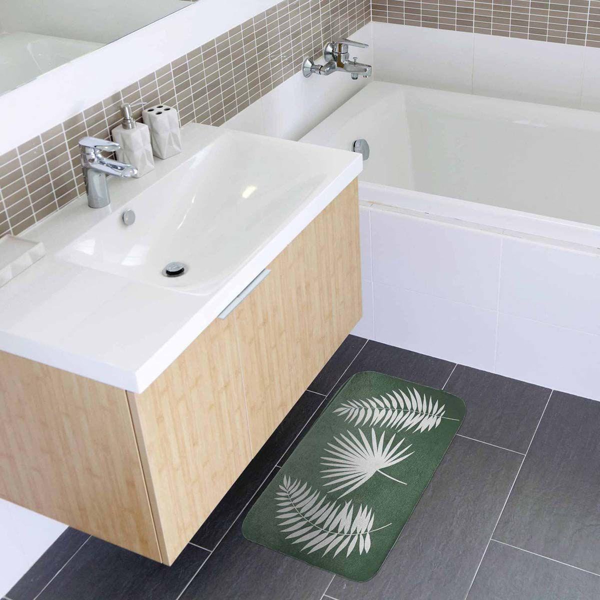 Voir la diapositive 2 : Douceur d'Intérieur Tapis de bain imprimé  jungly  45x75cm vert