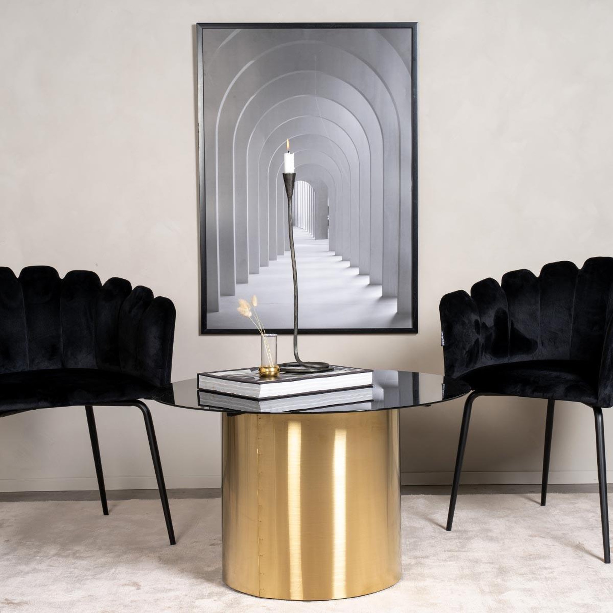 Voir la diapositive 3 : Paris Prix Table basse design  ystad  80cm noir & or