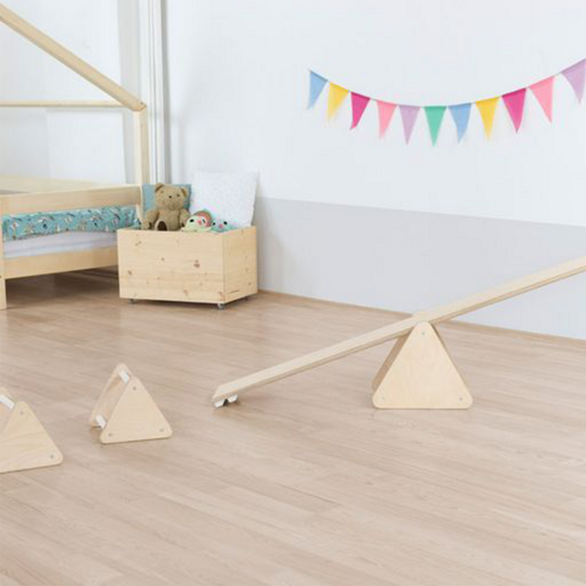Ensemble d'équilibre pour enfant Triangles - Blanc et bois