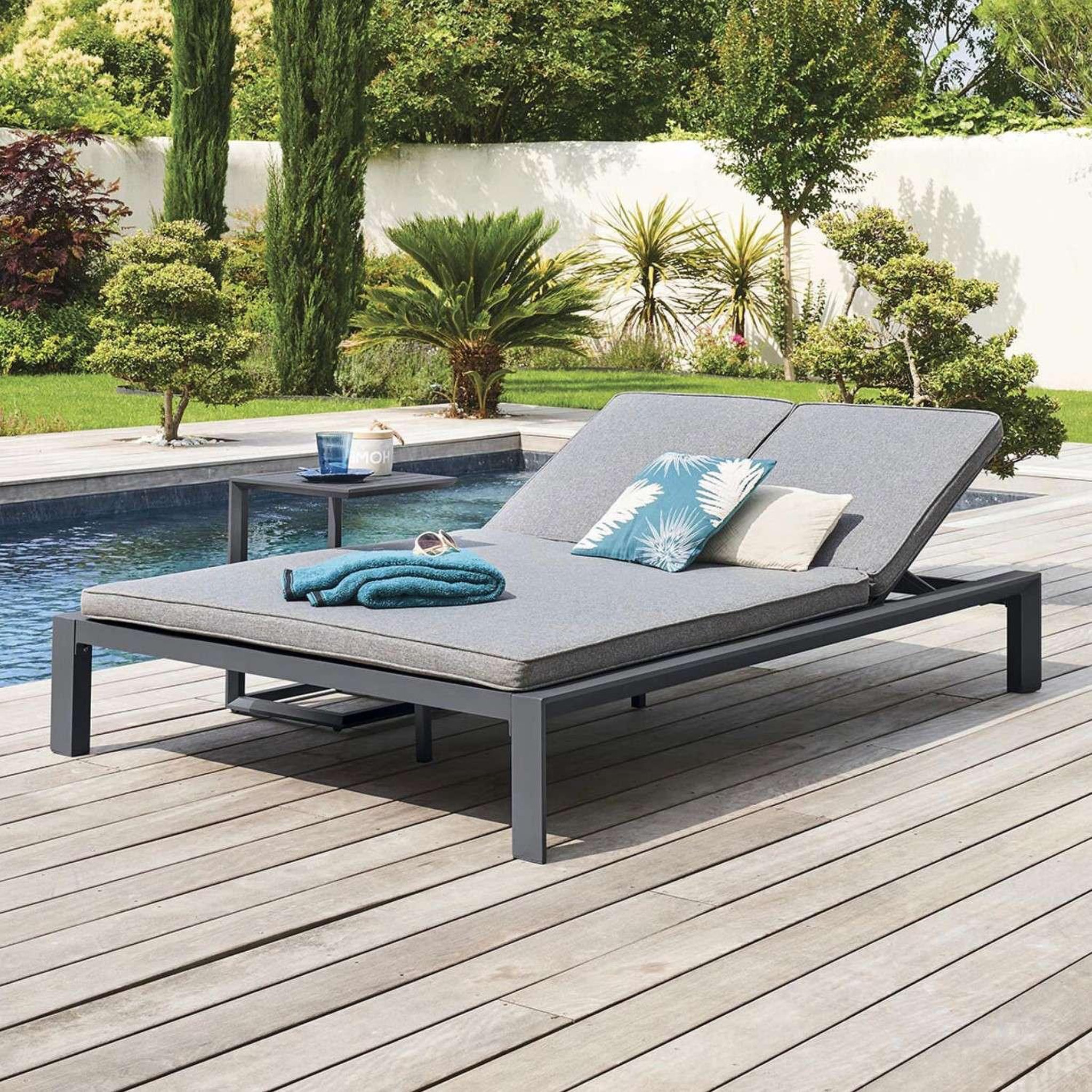 Voir la diapositive 2 : HESPERIDE Lit de piscine double evasion en aluminium