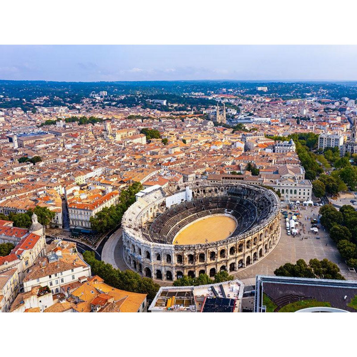 Smartbox Vol en hélicoptère de 20 min pour 2 personnes au-dessus de Nîmes et du pont du Gard - Coffret Cadeau Sport & Aventure