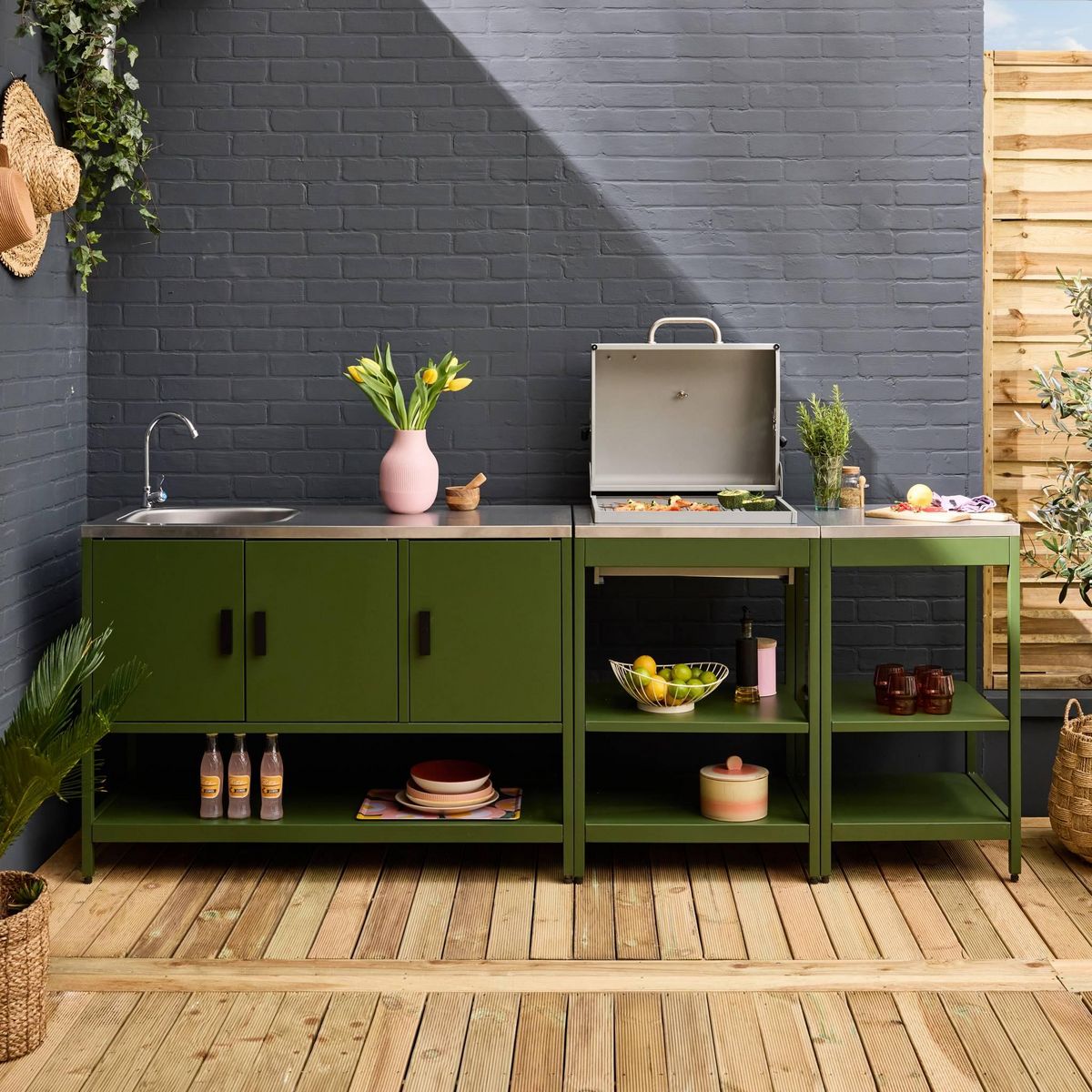 SWEEEK Cuisine extérieure Naxos 3 modules acier inoxydable avec barbecue au charbon