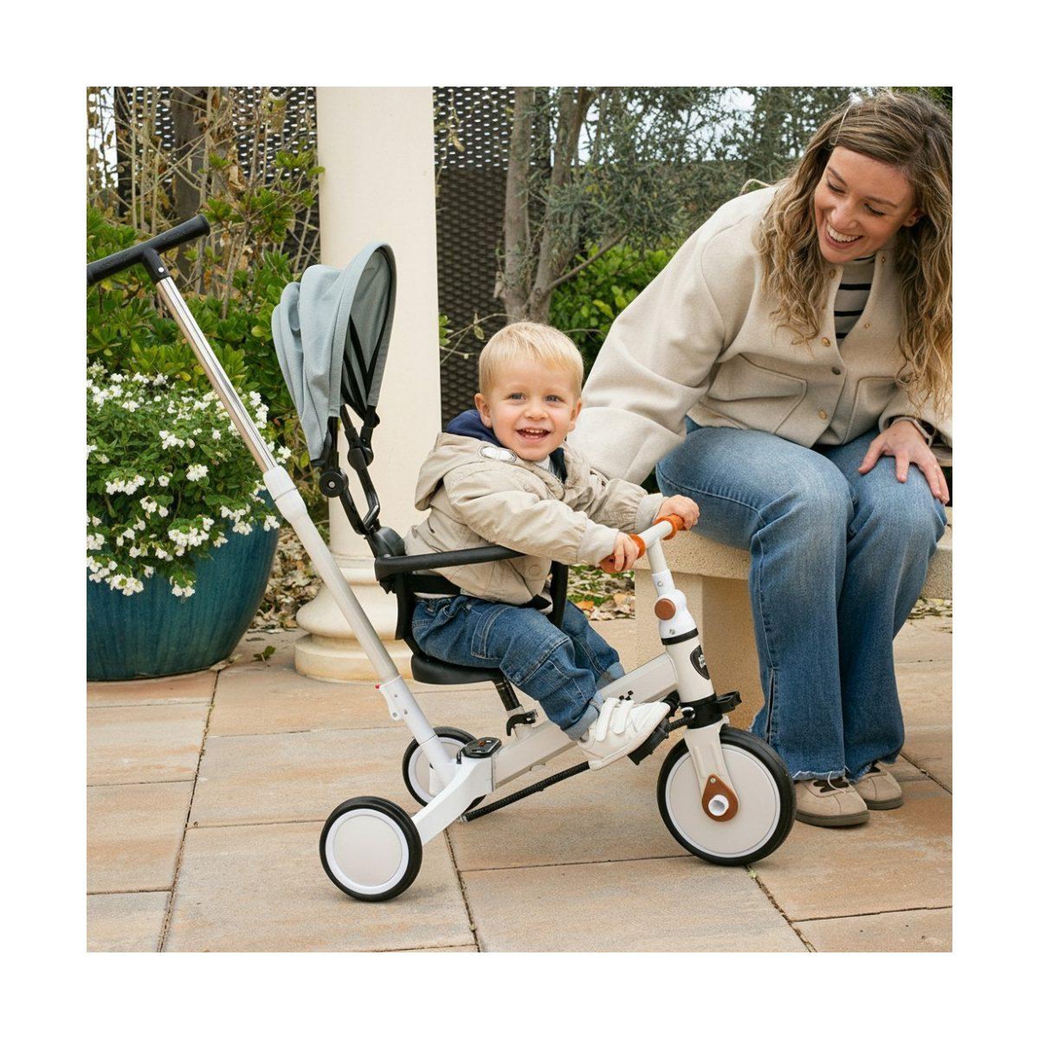 Voir la diapositive 4 : INTERBABY Tricycle évolutif multifonction  - rose - canne parentale