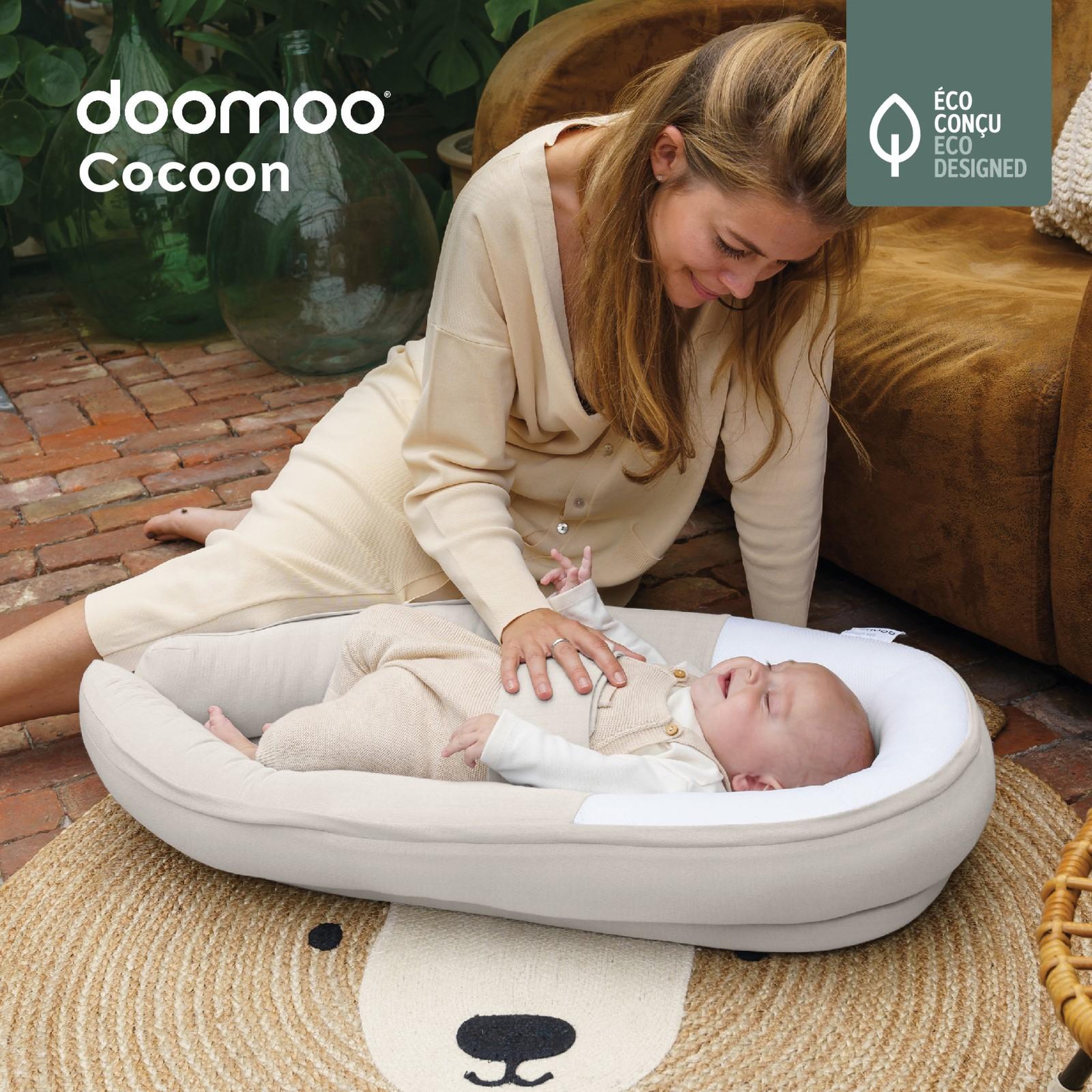 Voir la diapositive 2 : BABYMOOV Réducteur nouveau-né Doomoo Cocoon Babymoov - Evolutif, Respirant, 0 - 8 mois - Tetra Sand