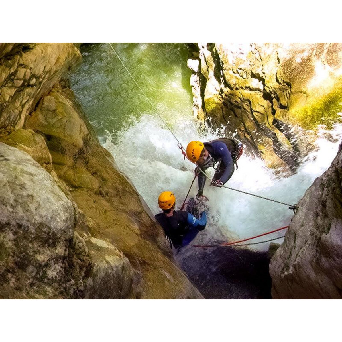 Smartbox 4h30 de canyoning pour 2 personnes avec photos près de Grenoble - Coffret Cadeau Sport & Aventure