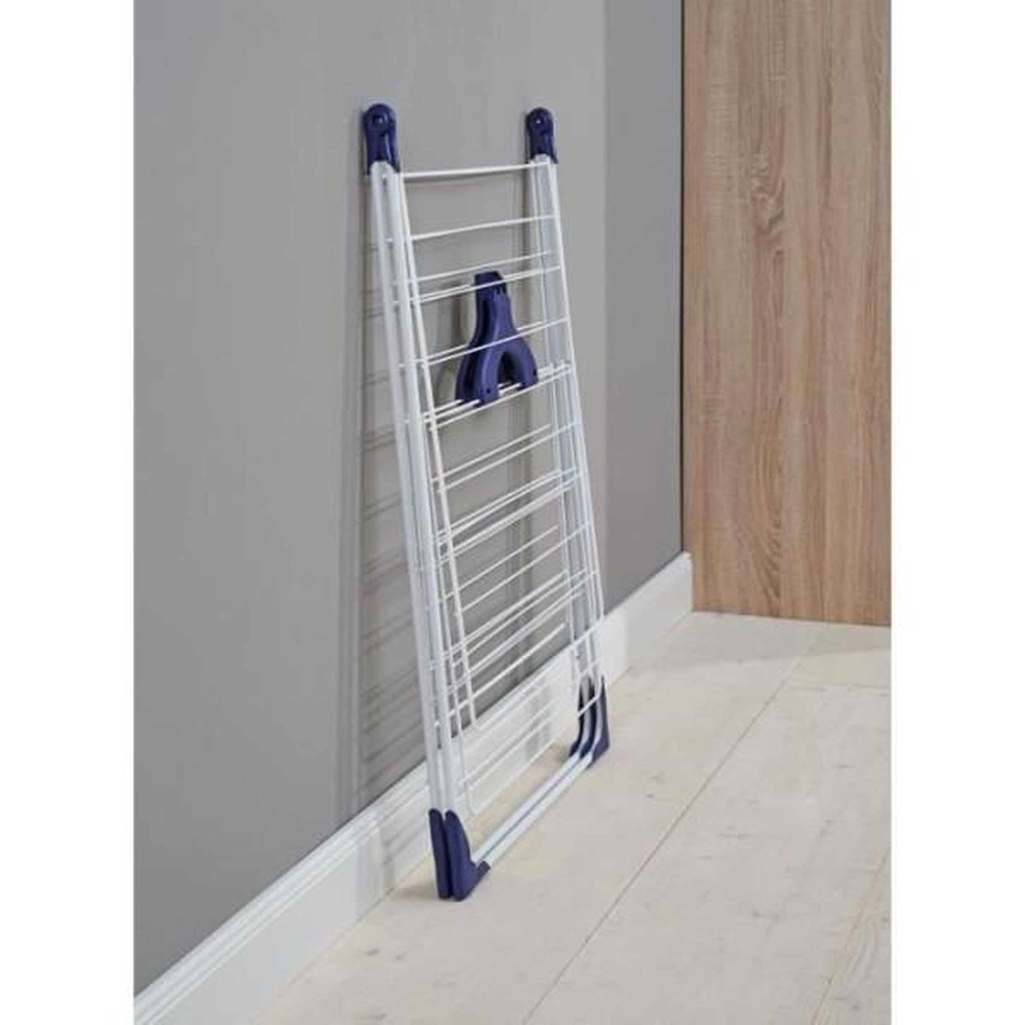 Voir la diapositive 4 : Leifheit Sèche-linge - Séchoir a linge sur pied pliable Classic 200 Flex 81408 Leifheit - Tancarville avec ailes réglables en hauteur-Etendoir a ling