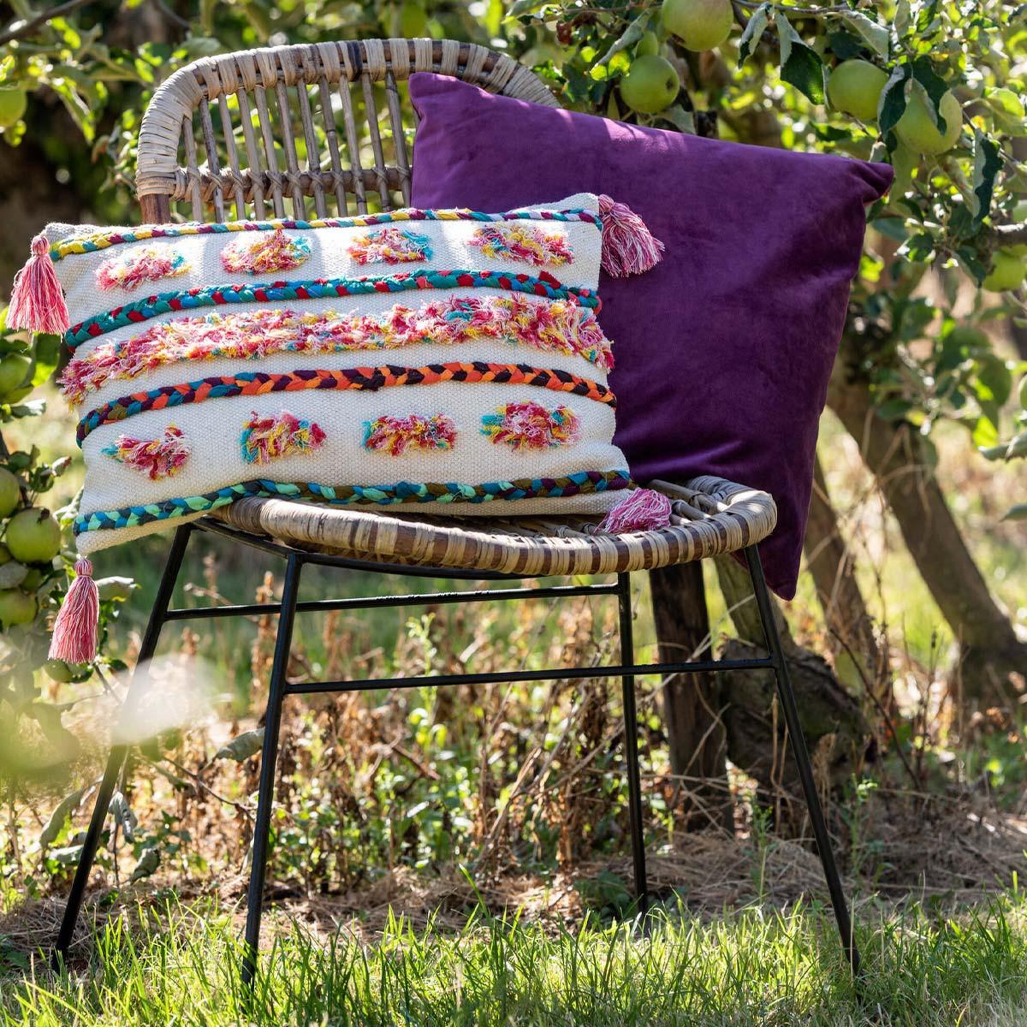 Voir la diapositive 4 : J-LINE Chaise design  billie  85cm naturel