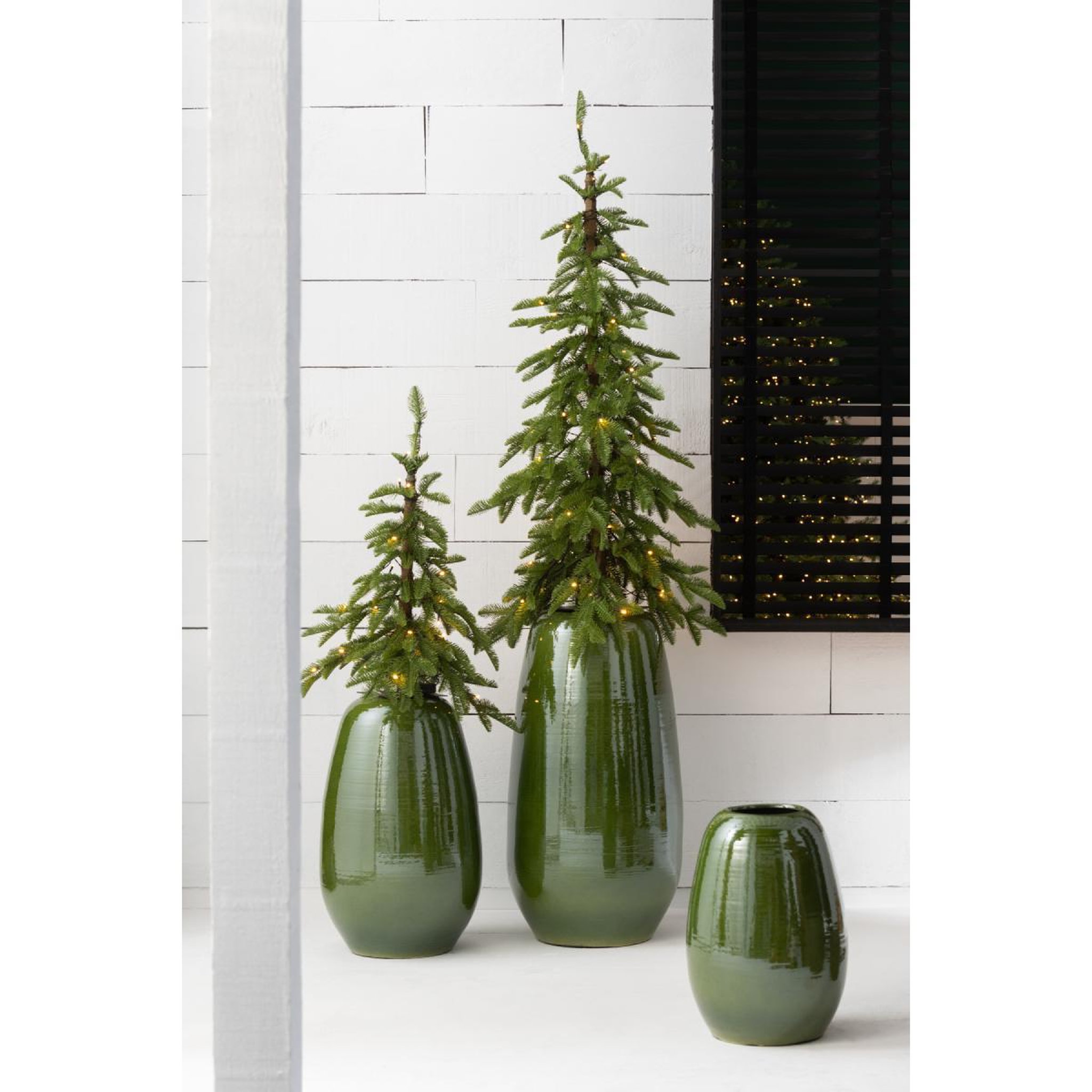 Voir la diapositive 2 : J-LINE Vase design en porcelaine  lola  30cm vert