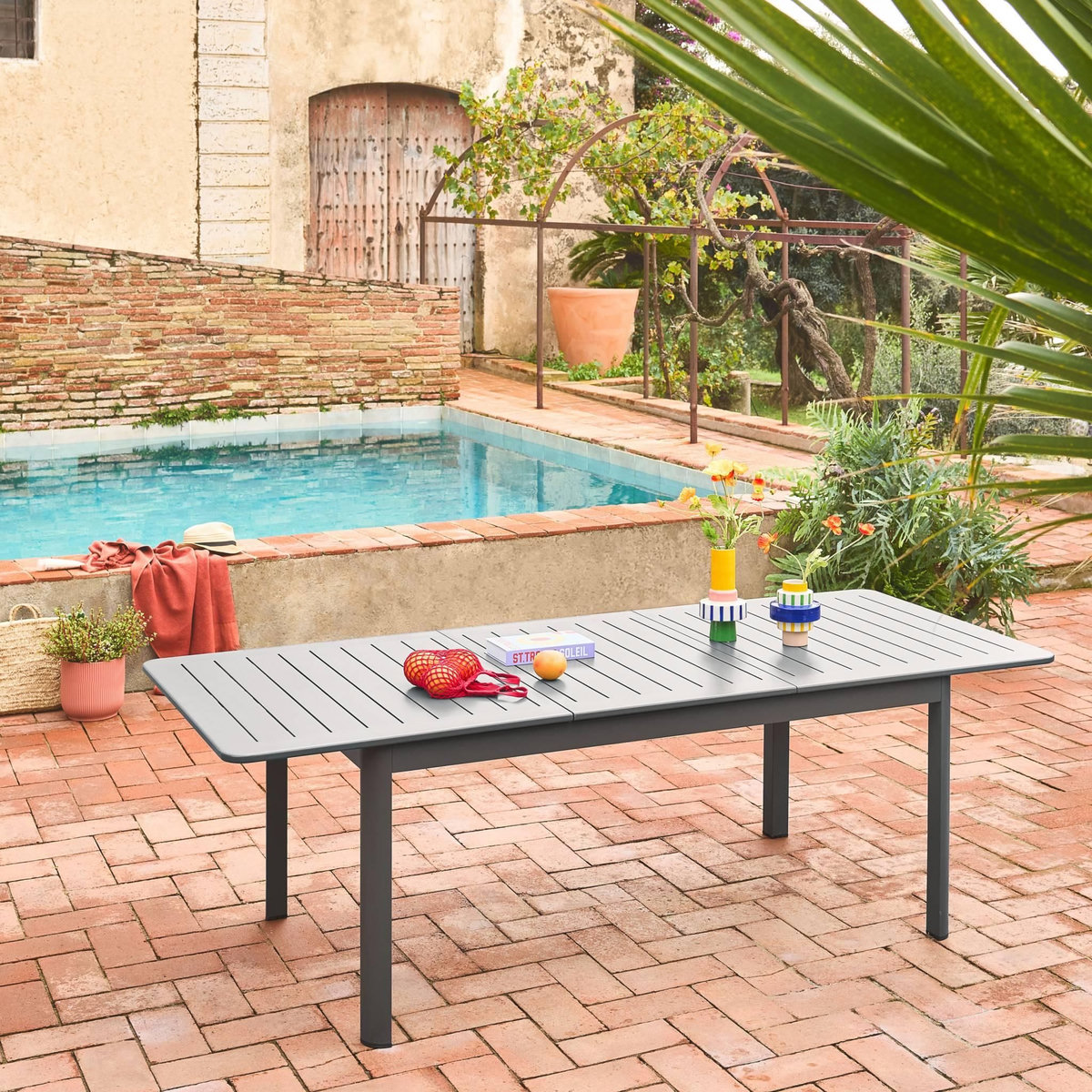 SWEEEK Table de jardin SEATTLE extensible aluminium, 8 places, 173 / 236,5 x 100 x 75 cm