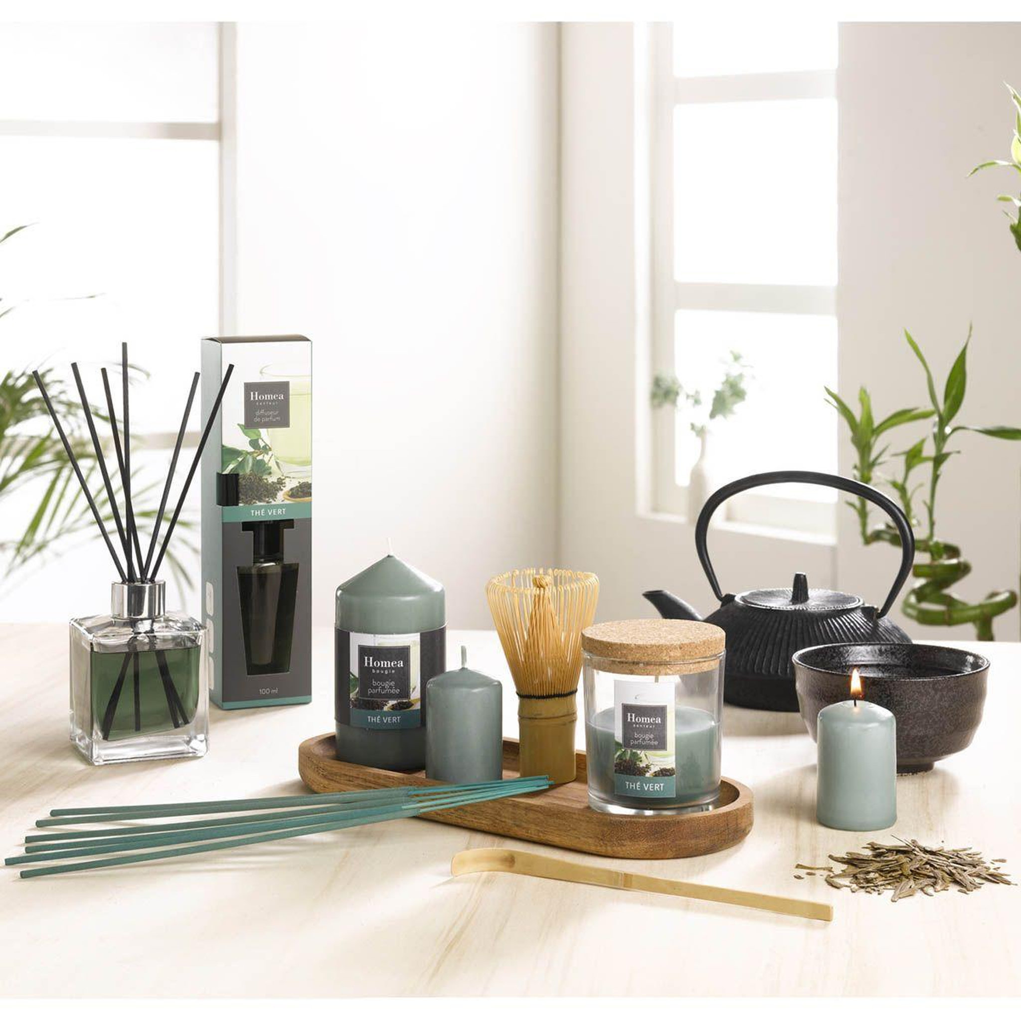 Voir la diapositive 3 : HOMEA Bougie pilier  essentiel ii  11cm thé vert