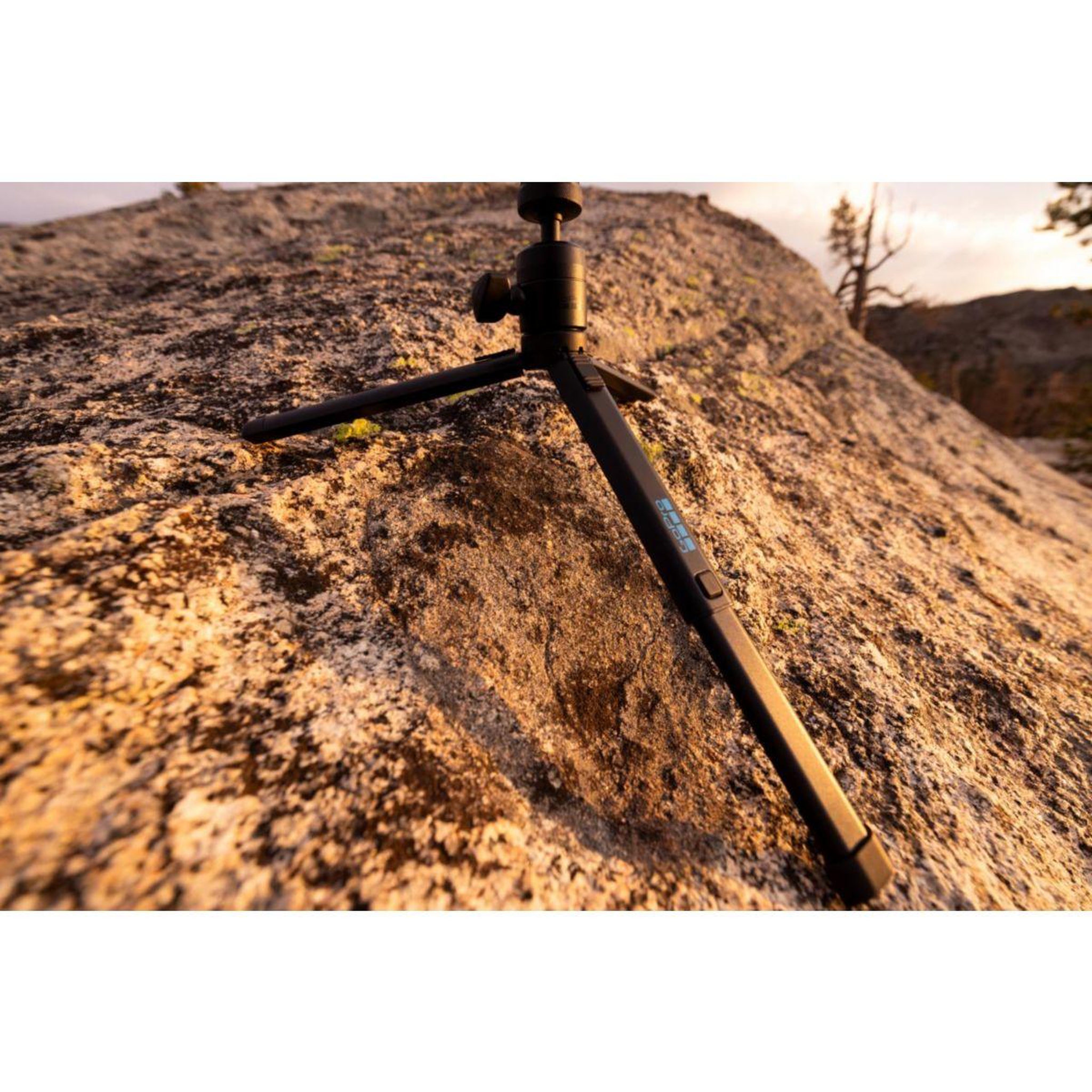 Voir la diapositive 5 : GOPRO Trépied Tripod + Ball Head
