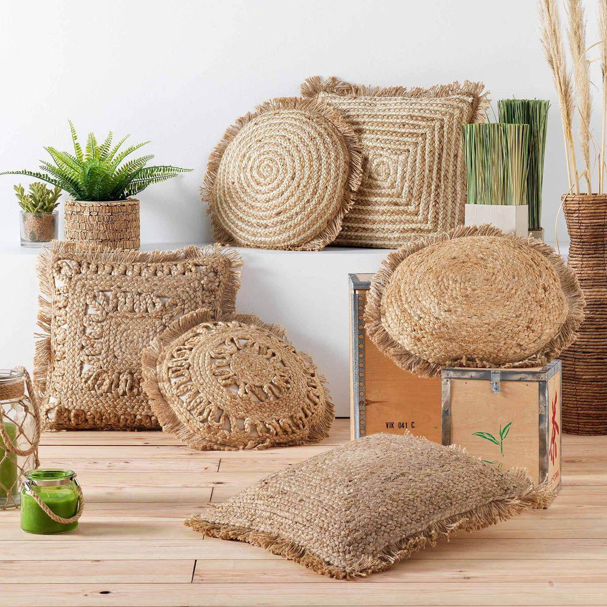 Voir la diapositive 3 : Douceur d'Intérieur Coussin déco à franges  delijute  45x45cm beige