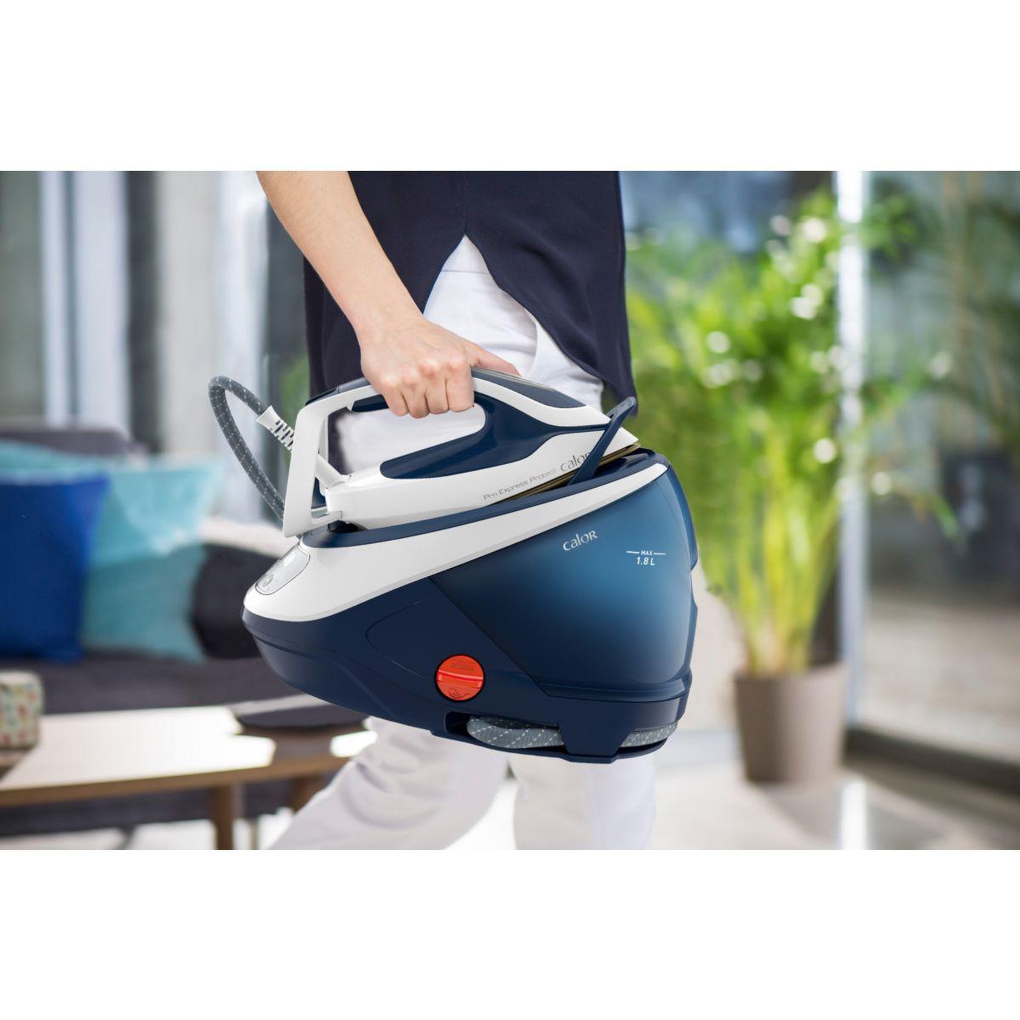 Voir la diapositive 2 : CALOR Centrale vapeur PRO EXPRESS PROTECT GV9221C0