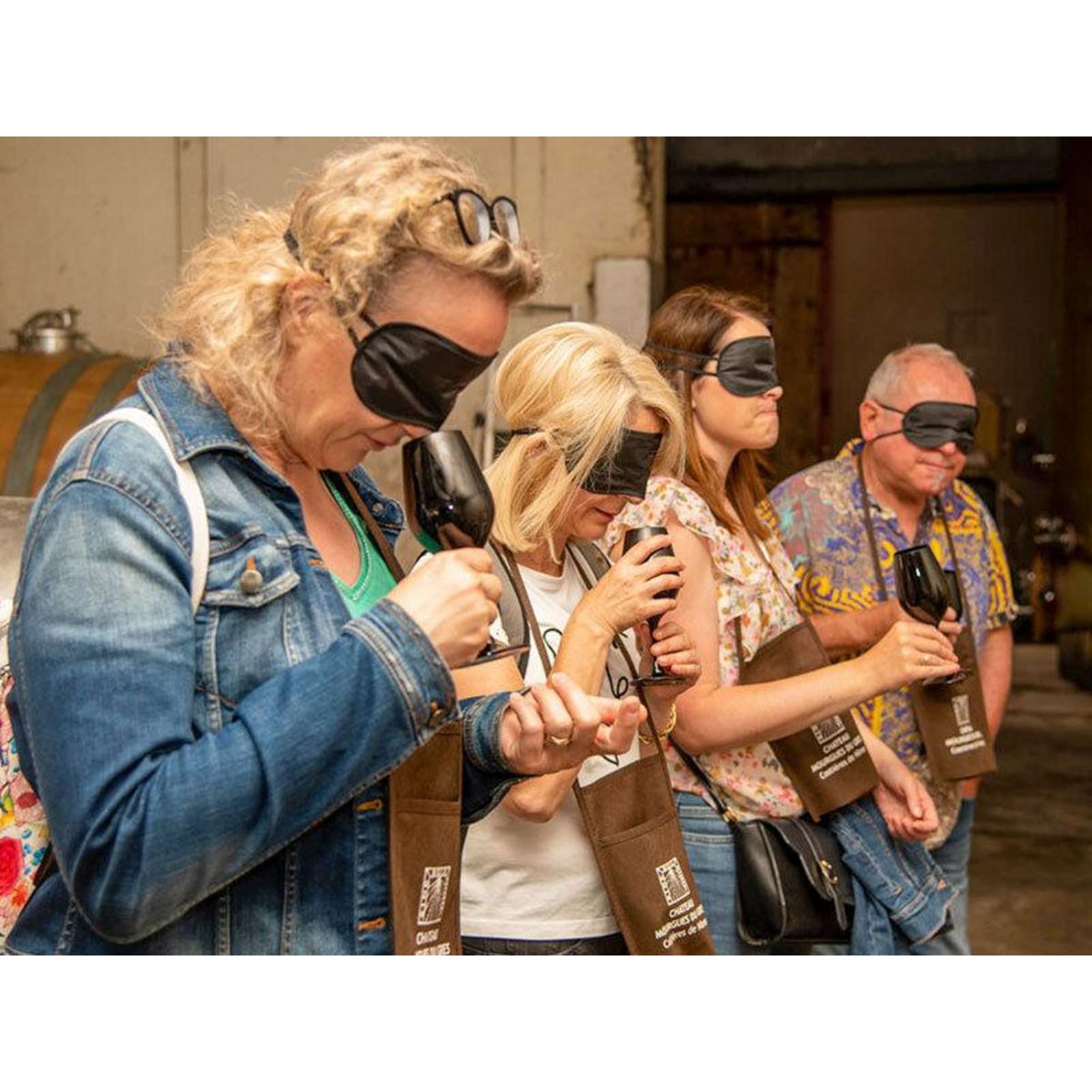 Smartbox Initiation œnologique à l'aveugle avec dégustation près de Nîmes - Coffret Cadeau Gastronomie