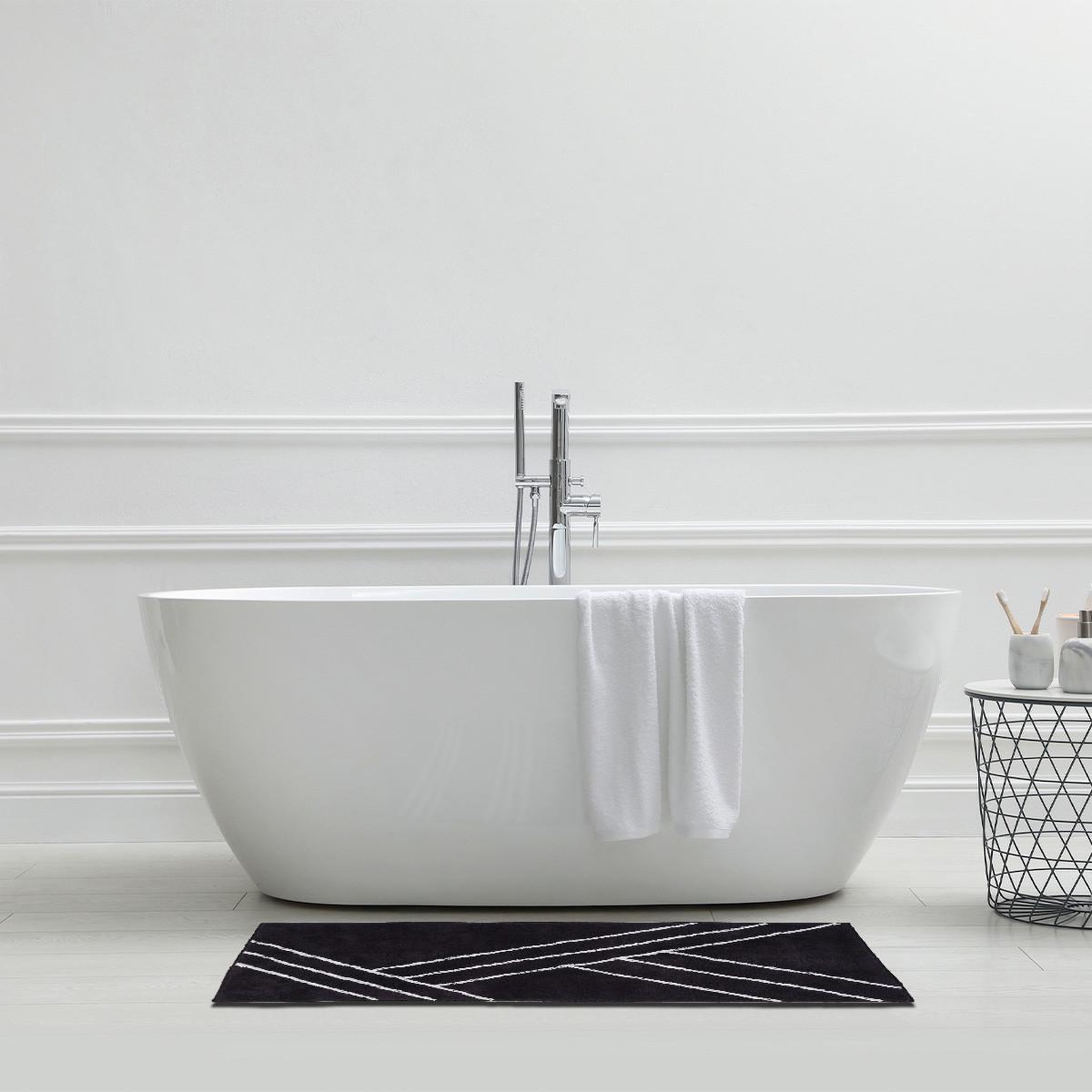 Voir la diapositive 4 : GUY LEVASSEUR Tapis de bain déco géométrique en coton 60x120cm