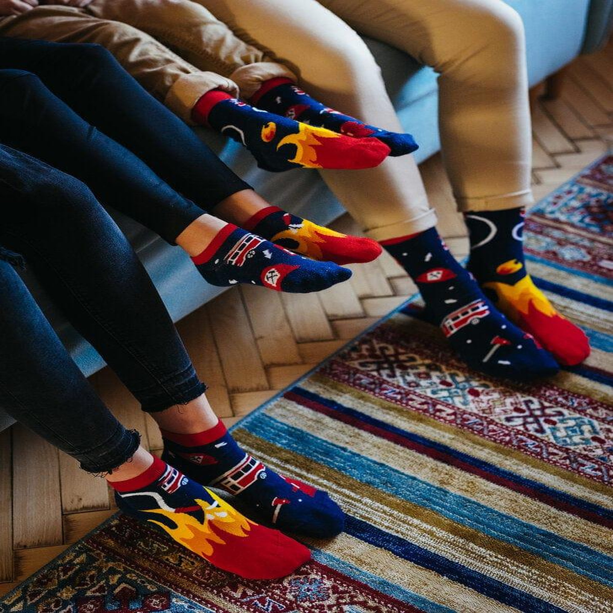 Voir la diapositive 3 : DEDOLES Chaussettes enfants sapeur-pompier