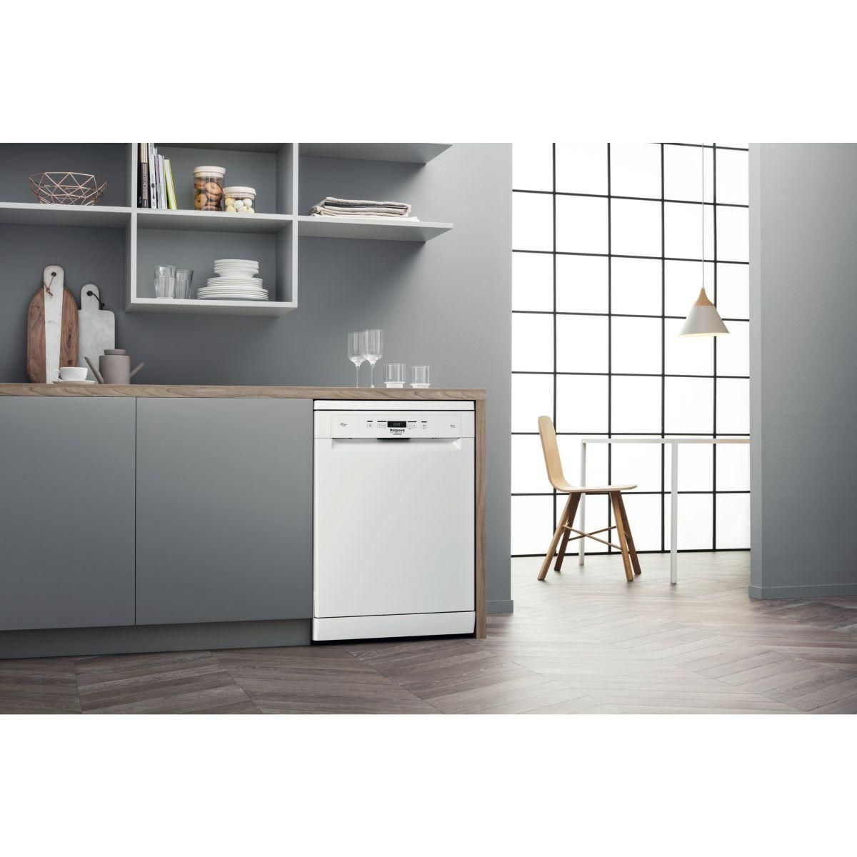 HOTPOINT Lave vaisselle 60 cm HFC3C34W