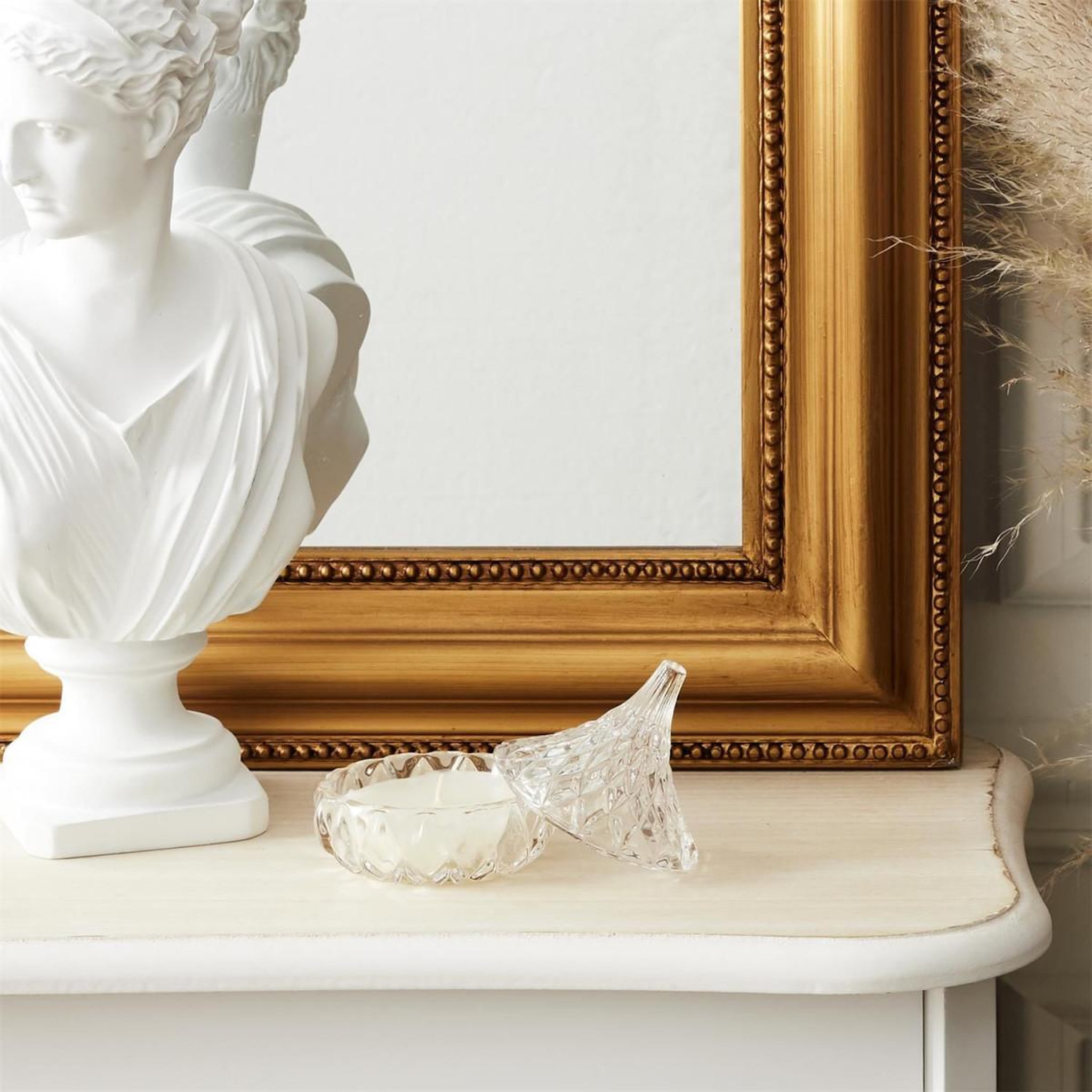 Voir la diapositive 3 : The Home Deco Factory Bougie parfumée déco  ciselé  160g fleur de coton