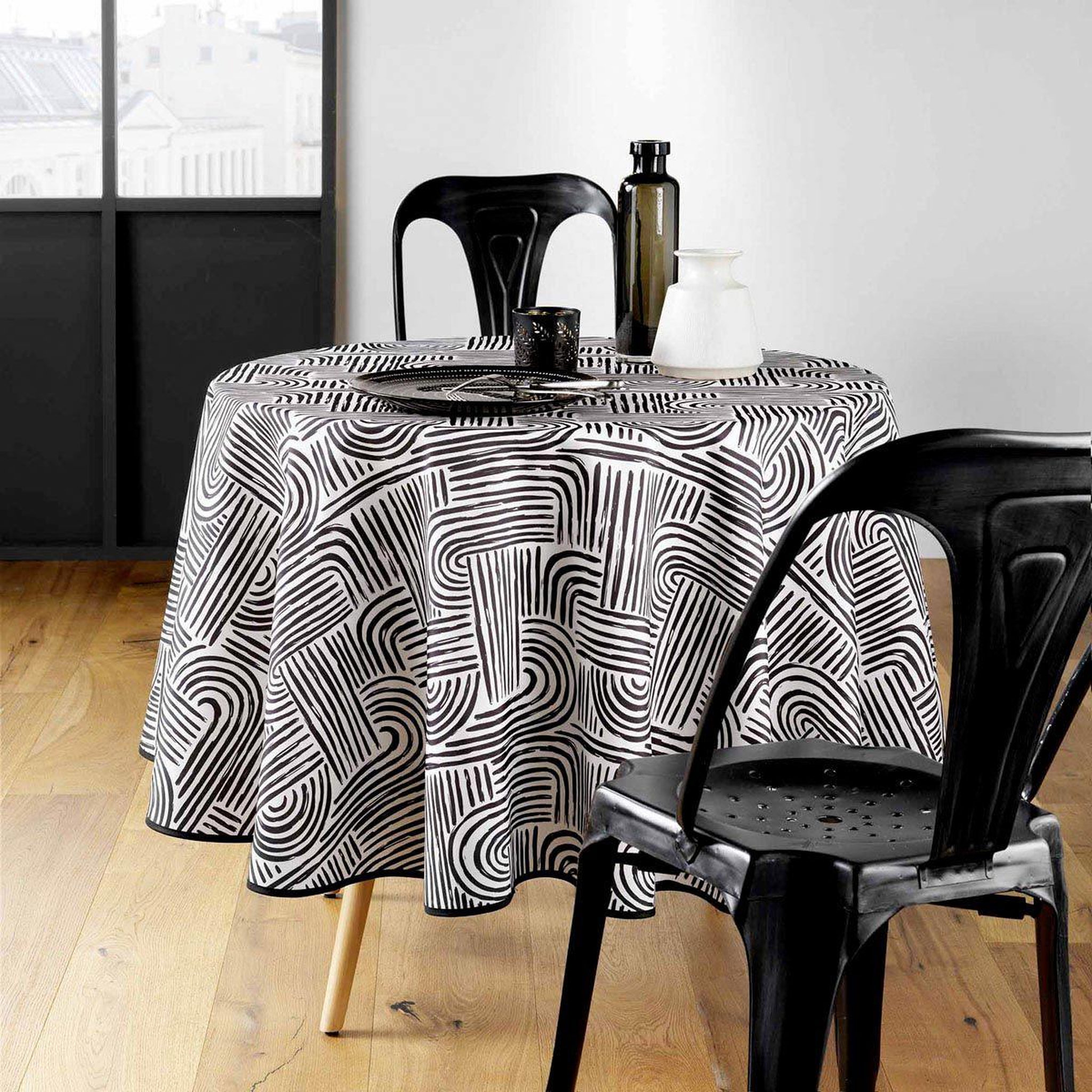 Voir la diapositive 3 : Douceur d'Intérieur Nappe ronde imprimé  pandore  180cm noir