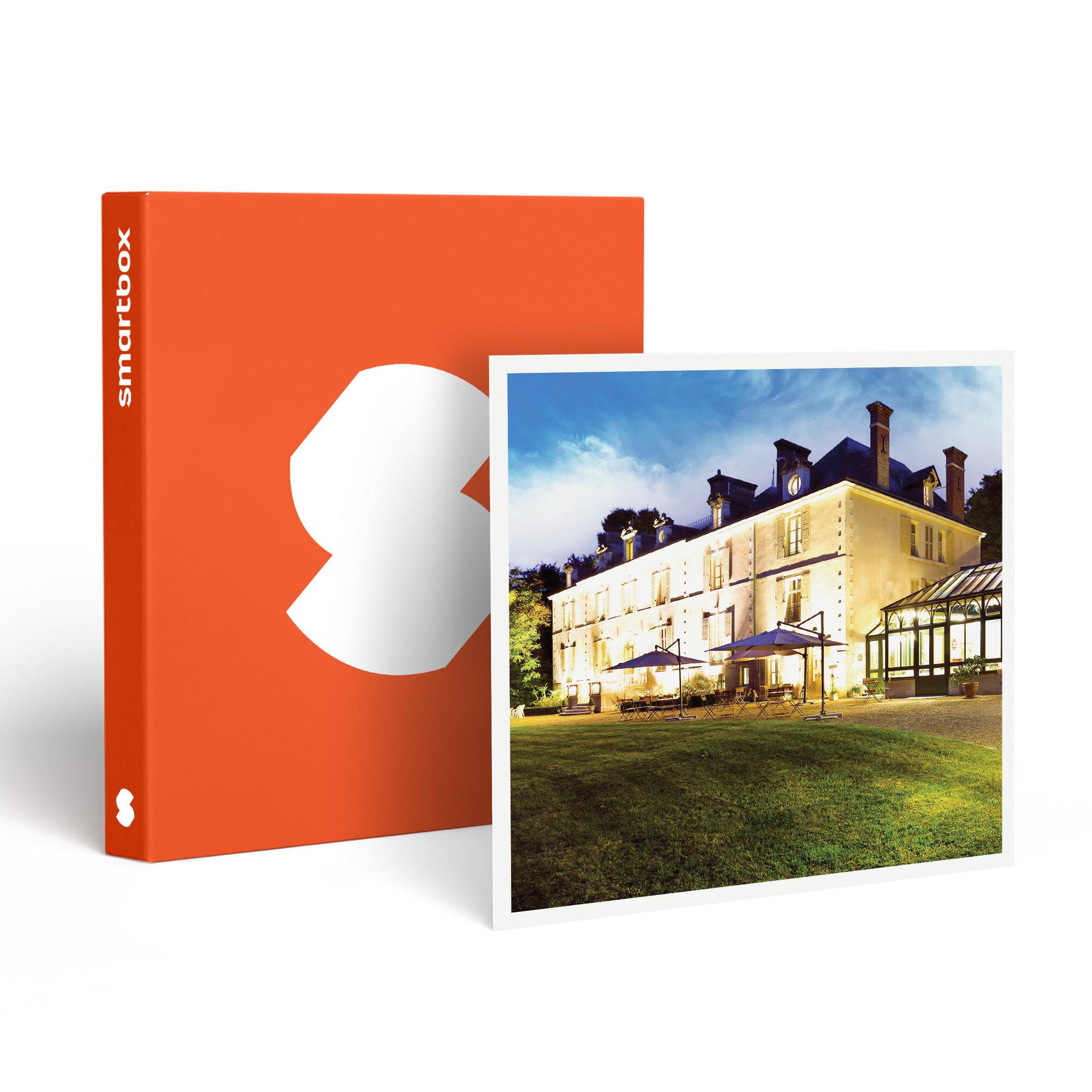 Smartbox Escale prestigieuse de 3 jours en château 4* avec accès au bain bouillonnant près de blois - coffret cadeau séjour