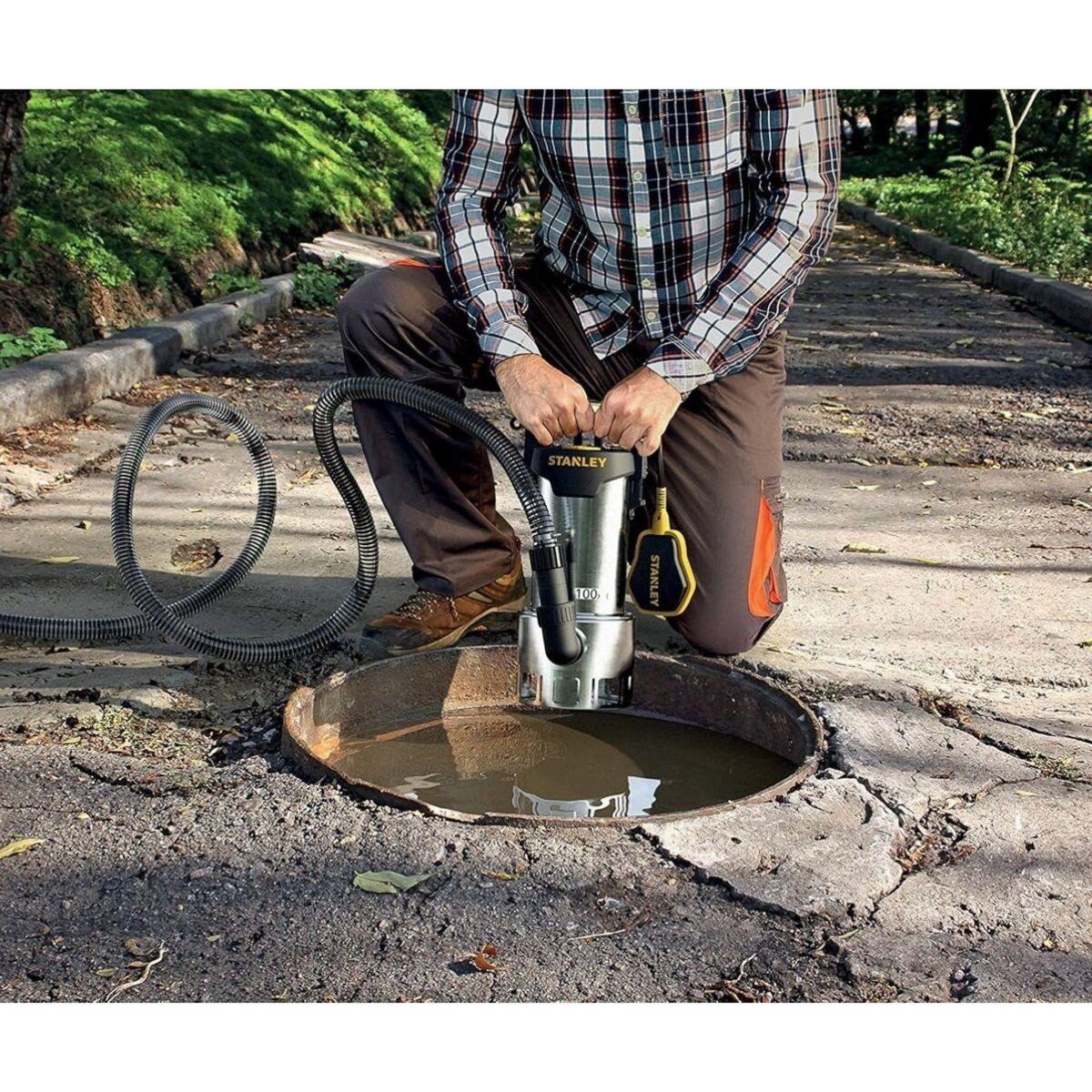 Stanley Pompe immergée Eaux Usées 1100W - Pompe Vide Cave Flotteur Intégré Débit max 16500 l/h Élévation 10.5m STANLEY