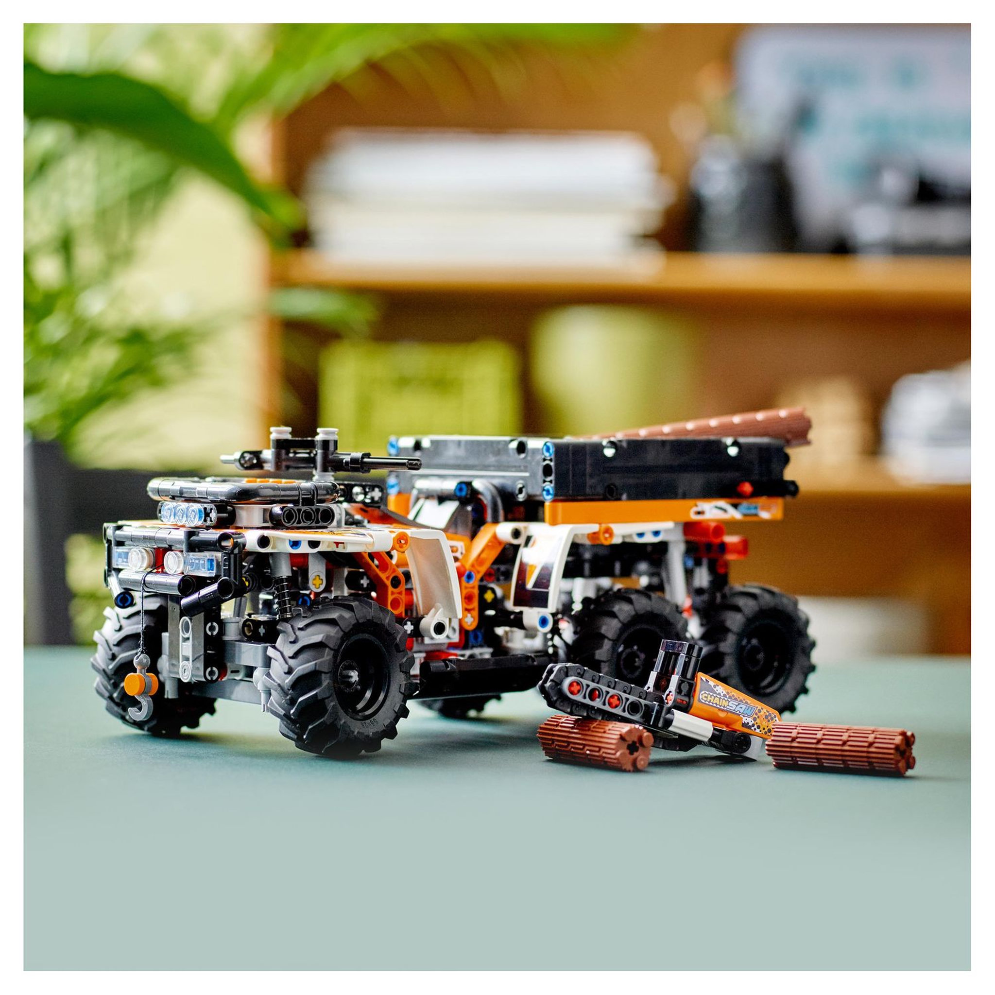 Voir la diapositive 4 : LEGO Technic 42139 Le Véhicule Tout-Terrain, Jouet Camion avec 6 Roues