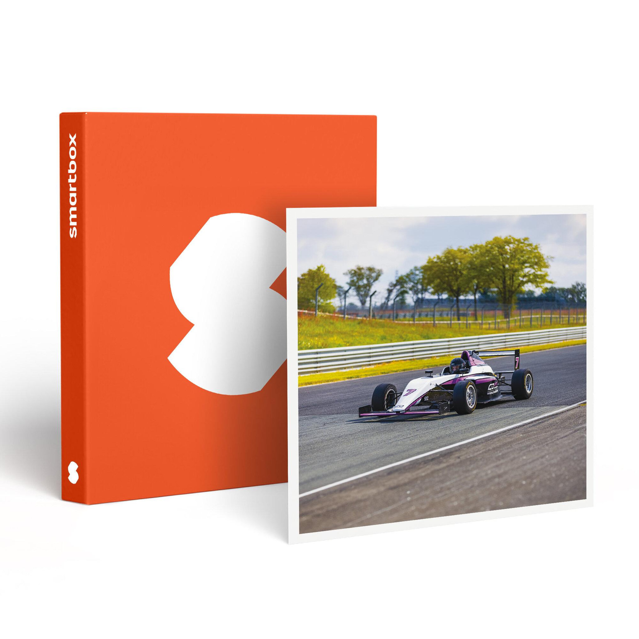Smartbox Stage de pilotage monoplace : 21 tours sur le circuit de Fontenay-le-Comte en Formule 4 Tatuus - Coffret Cadeau Sport & Aventure
