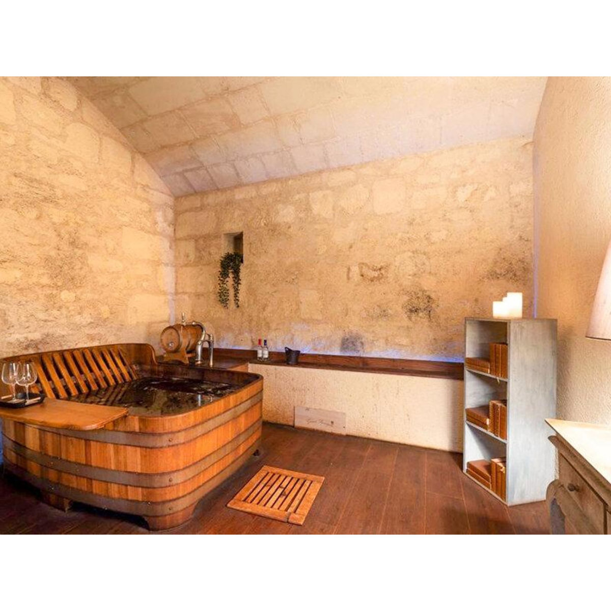 Smartbox Accès au spa bain de bière ou de vin avec dégustation à Bordeaux - Coffret Cadeau Bien-être