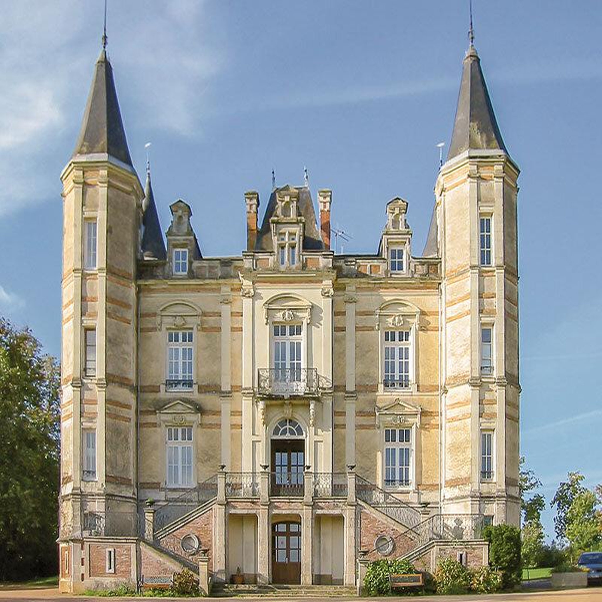 Voir la diapositive 4 : Smartbox Séjour de 3 jours en château 4* avec dîner près d'angers - coffret cadeau séjour