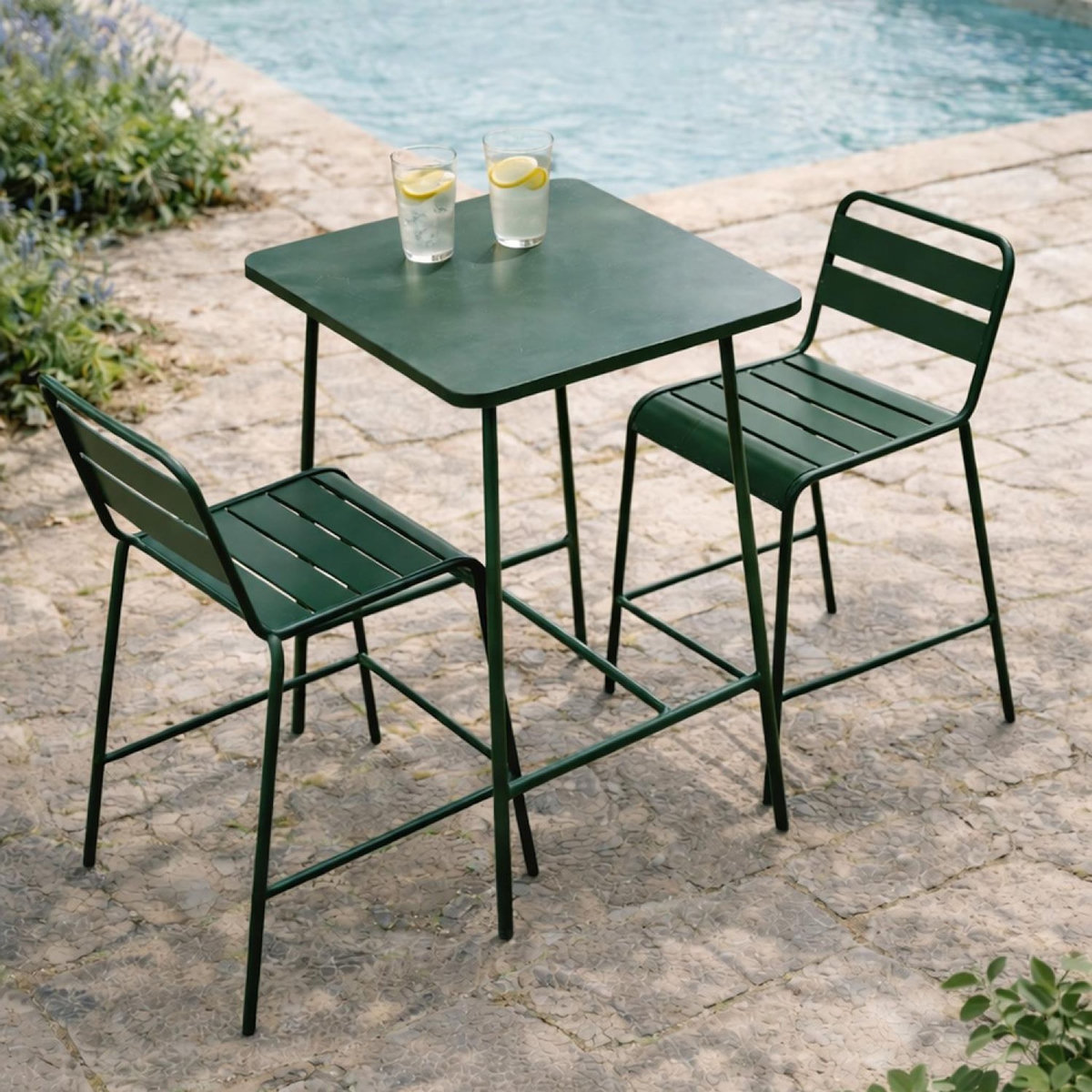 CONCEPT USINE Ensemble table de bar et 2 chaises hautes d'extérieur vert BERGAME