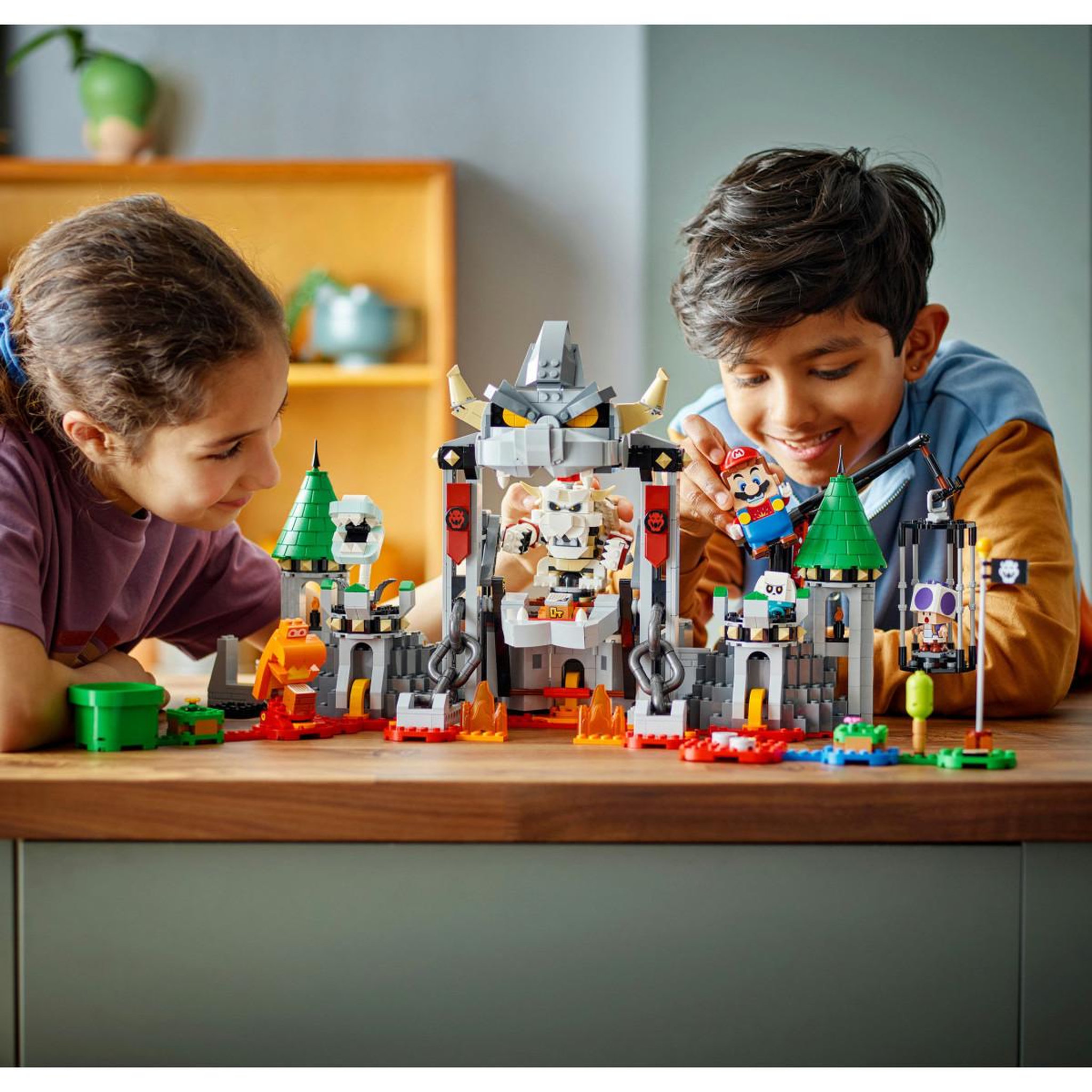 Voir la diapositive 3 : LEGO LEGO® Super Mario™ 71423 Ensemble d'extension Bataille au château de Bowser Skelet