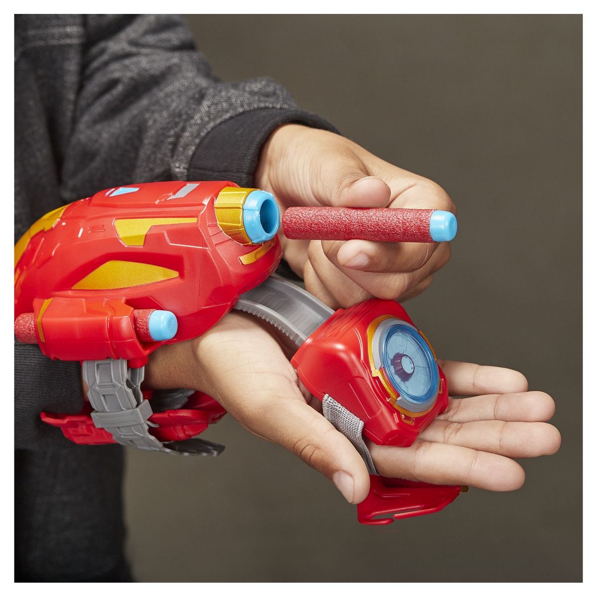 HASBRO Gant répulseur  lance-fléchettes Iron Man Nerf 