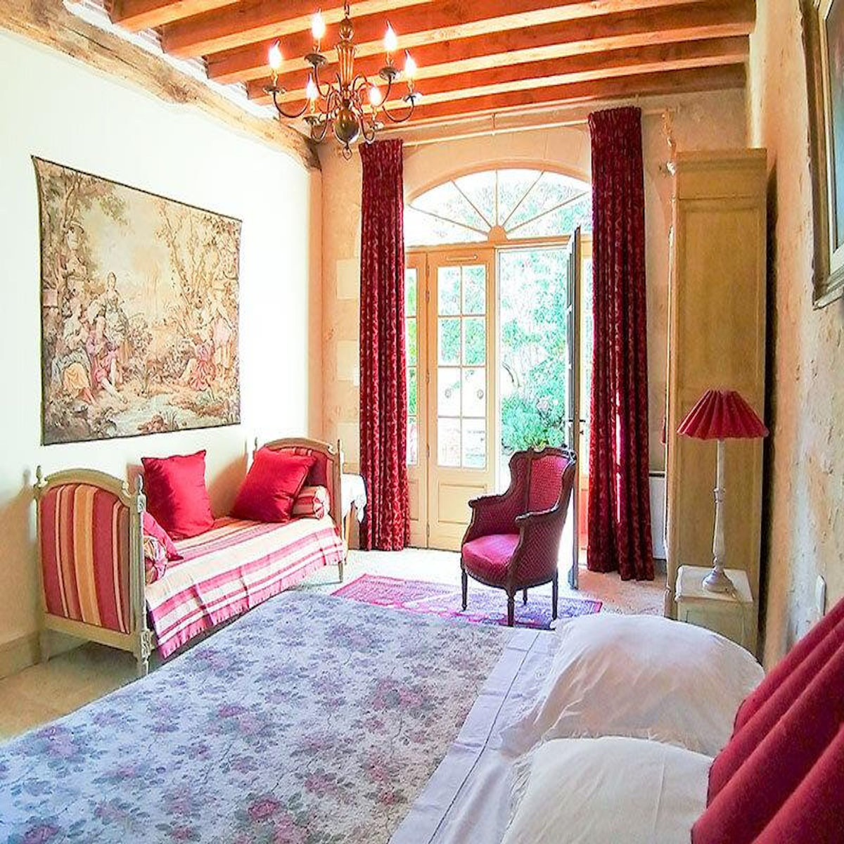 Smartbox 3 jours près de Tours avec modelage, visite de cave et dégustation de vins - Coffret Cadeau Séjour