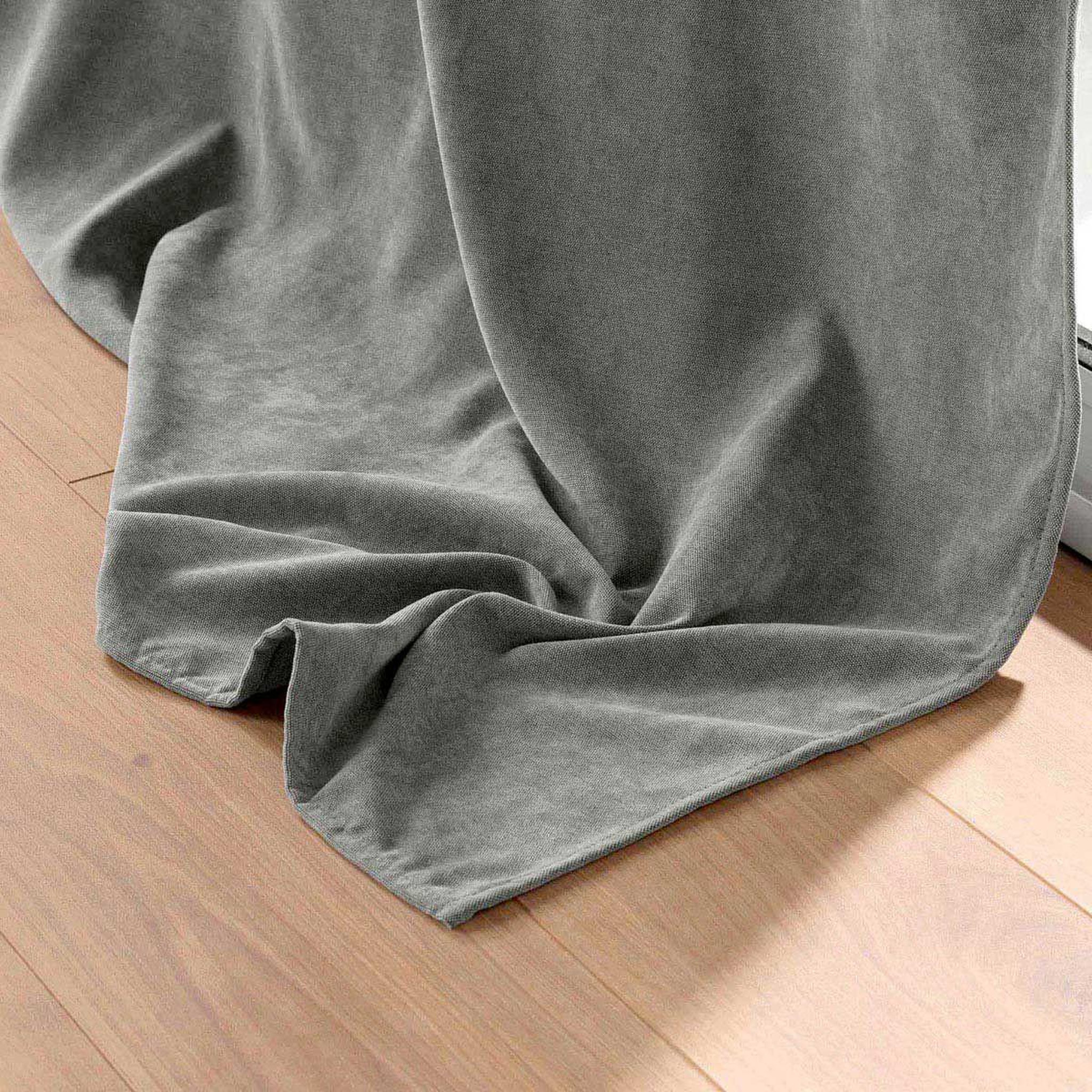 Voir la diapositive 3 : Douceur d'Intérieur Rideau à œillets velours  novana  135x260cm anthracite