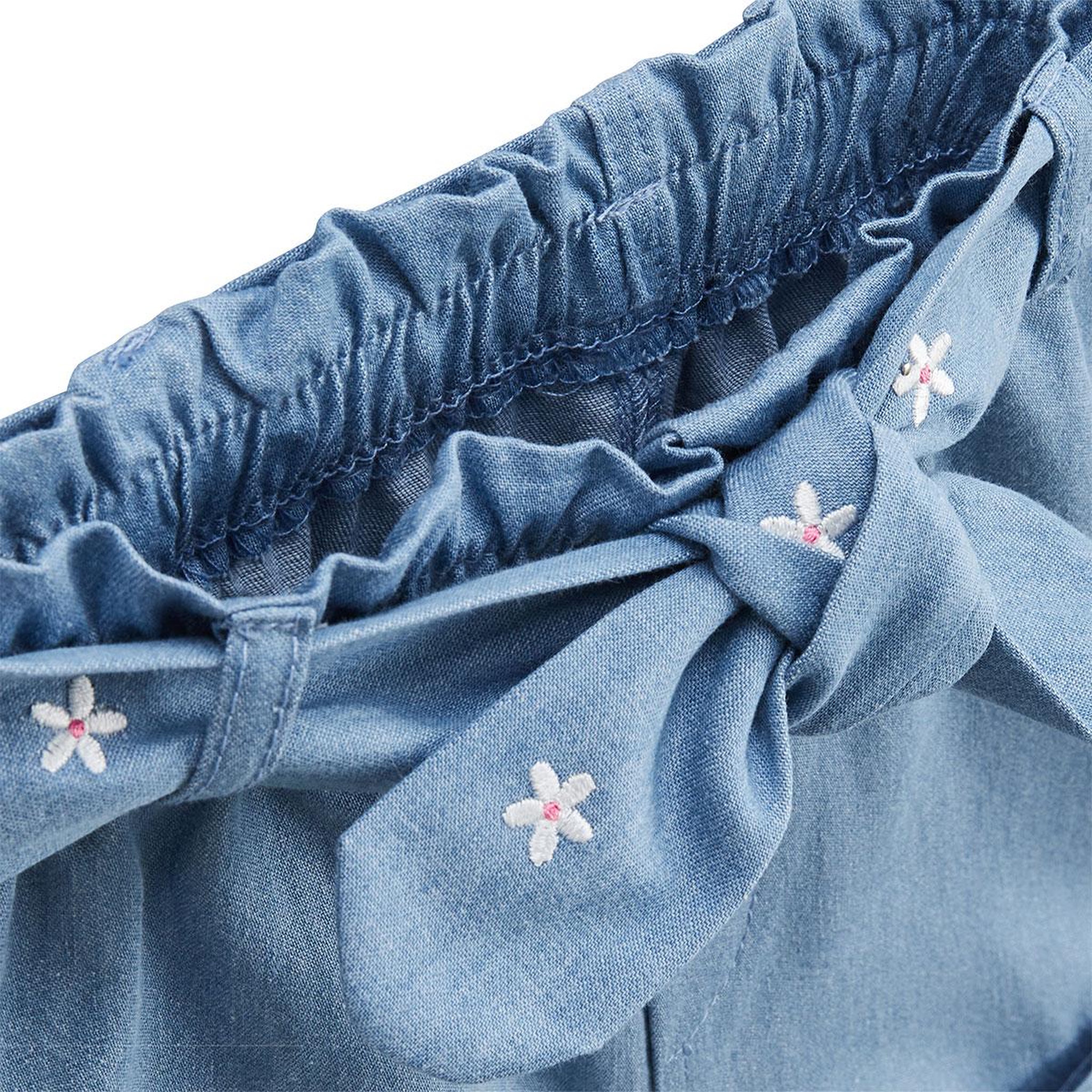 Voir la diapositive 3 : Petit Béguin Short enfant en chambray ciao milano