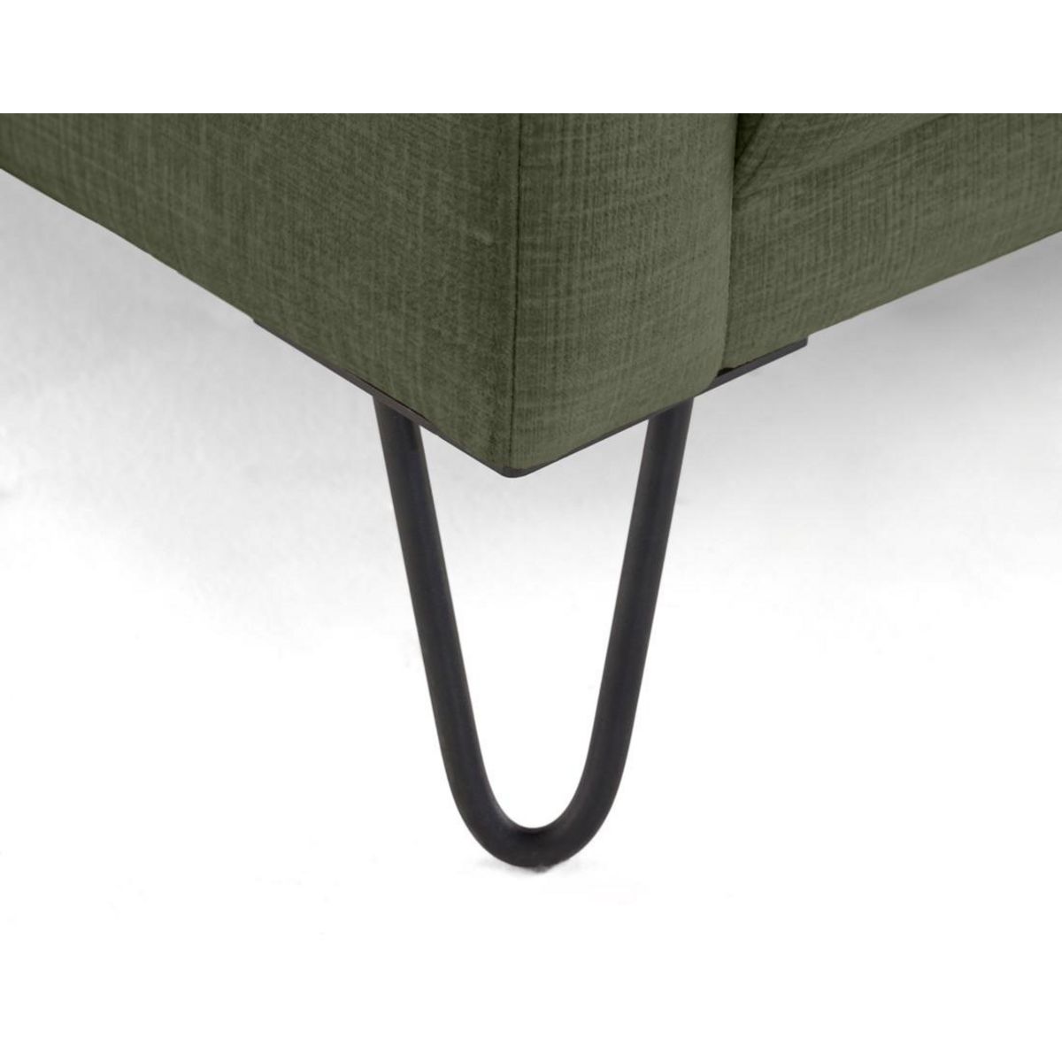 LISA DESIGN Ostrava - fauteuil en velours pieds en épingle