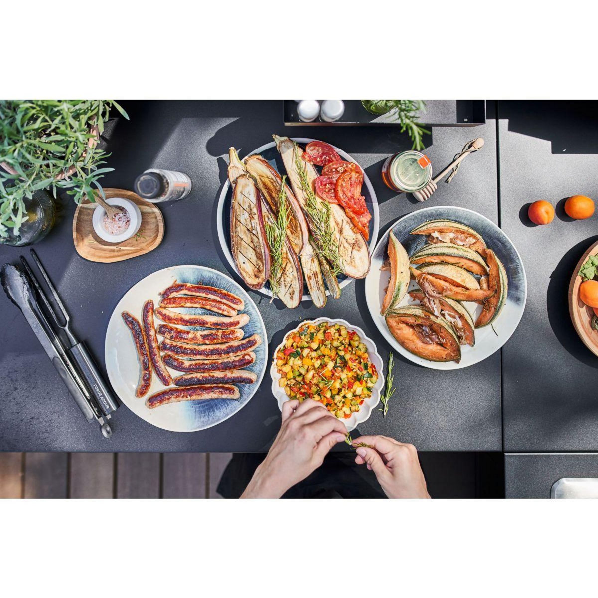 FORGE ADOUR Ustensile plancha Courte Titane