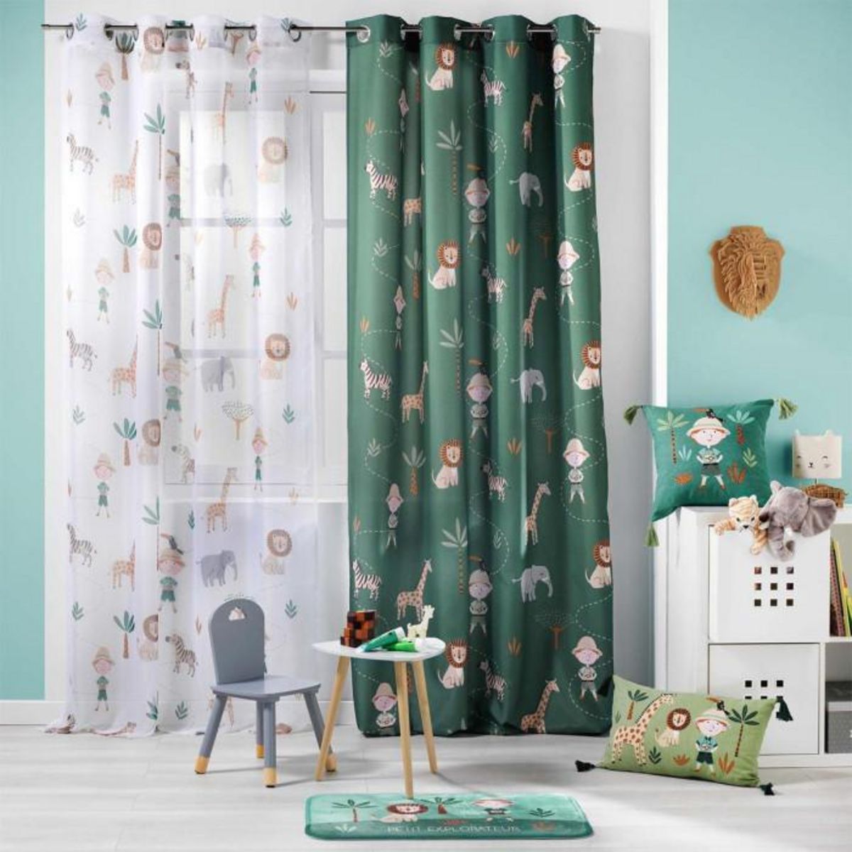 Paris Prix Coussin Enfant  Léo l'Explorateur  40x40cm Vert