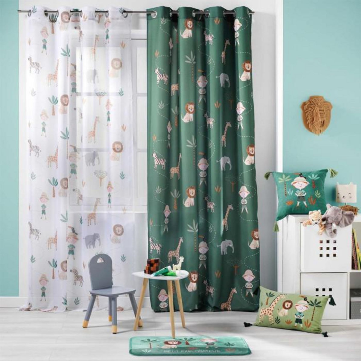 Paris Prix Coussin Enfant  Léo l'Explorateur  40x40cm Vert