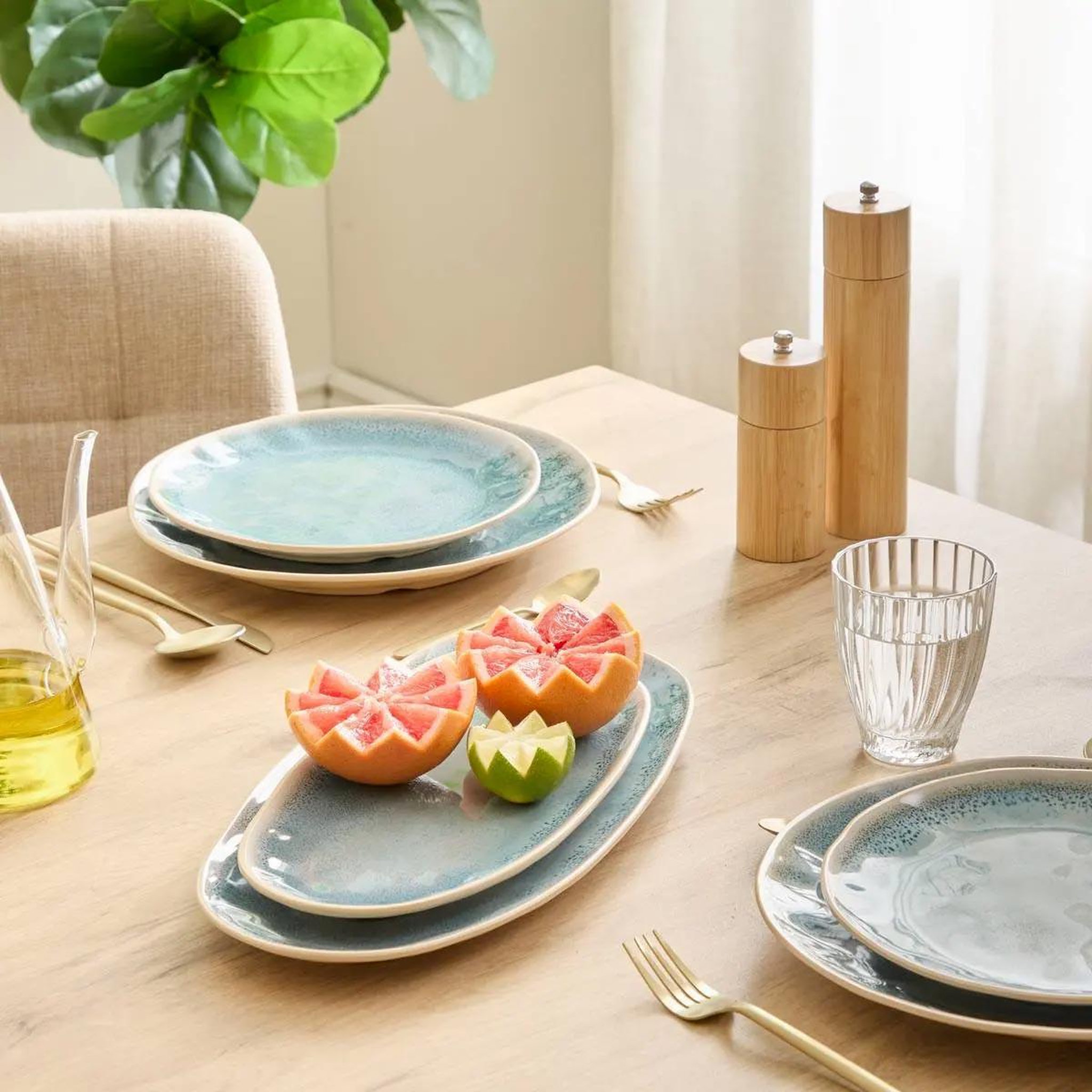 Voir la diapositive 3 : SECRET DE GOURMET Plat de présentation ovale  pia  31cm bleu